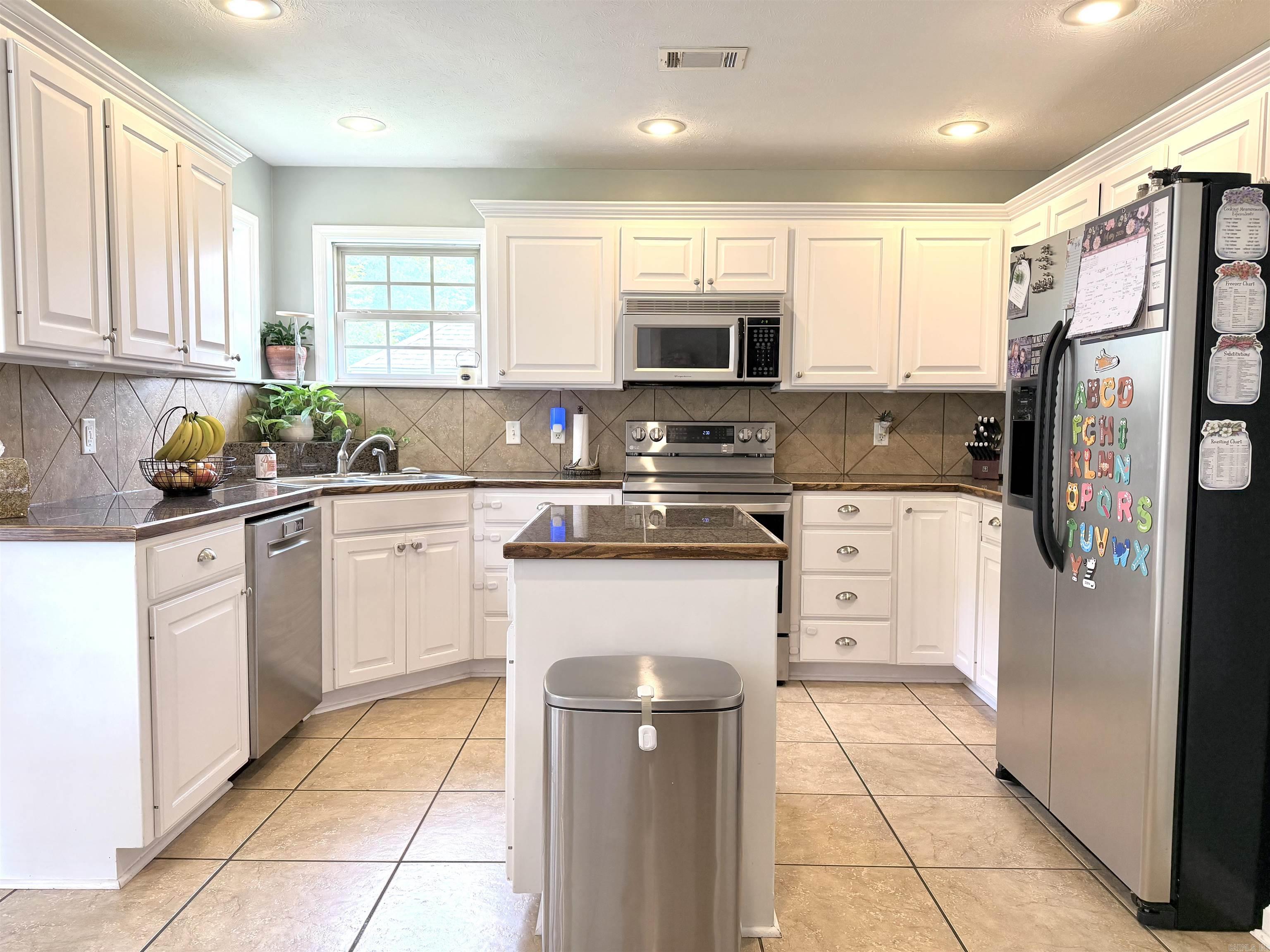 63 Rebecca Lane Property Photo 10