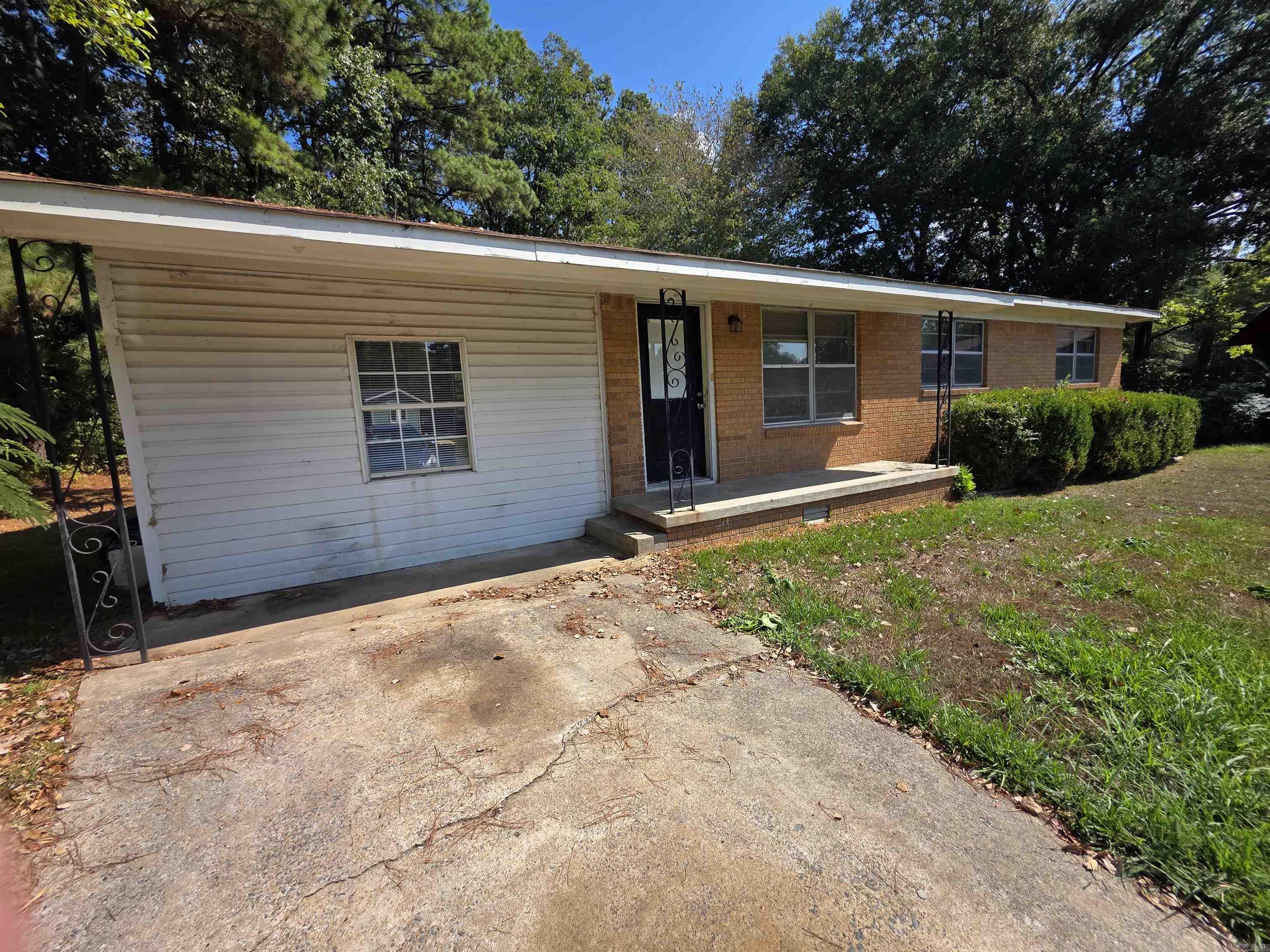 13 Rocco Drive