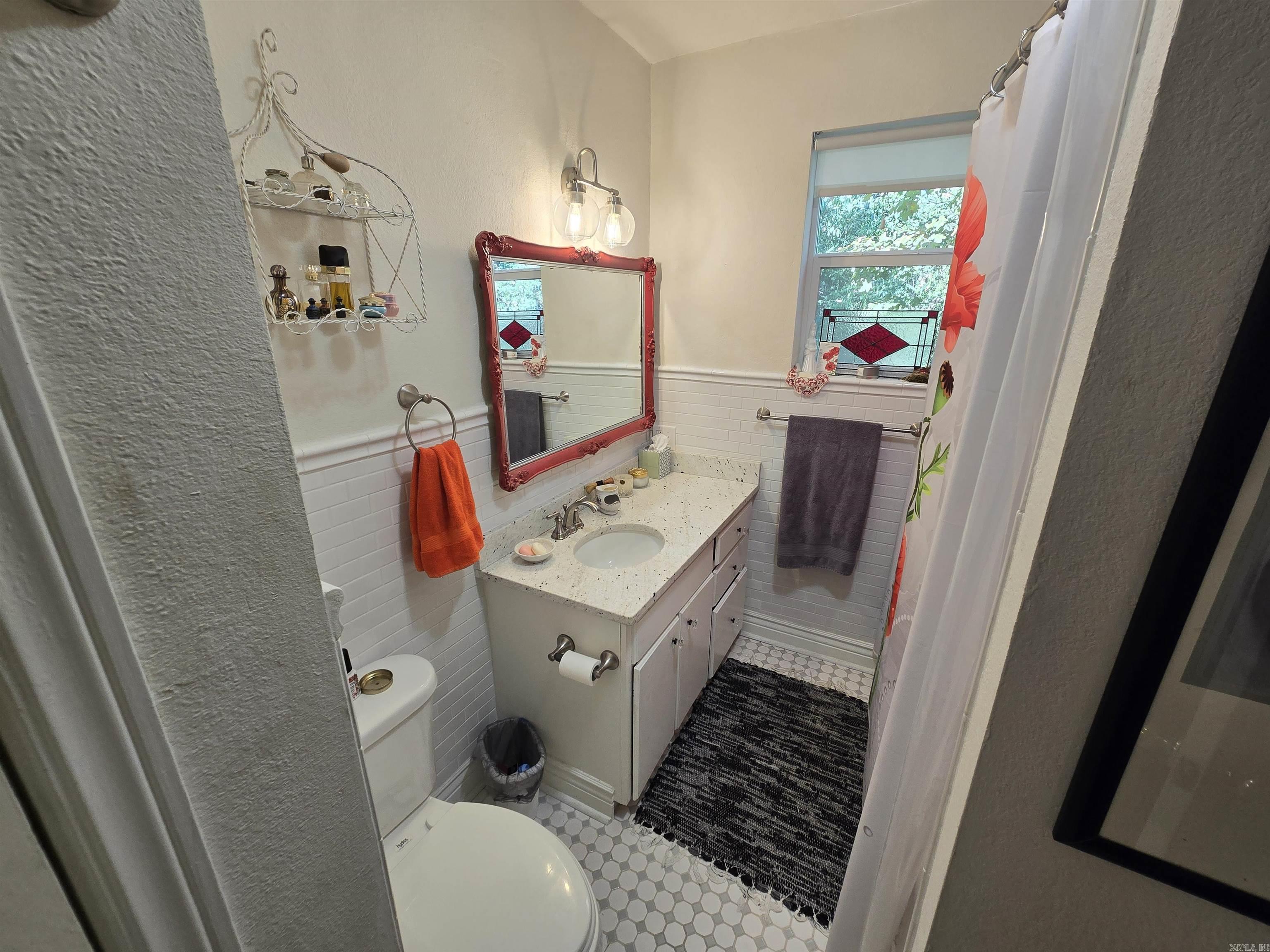 300 N Sixth Street Property Photo 28