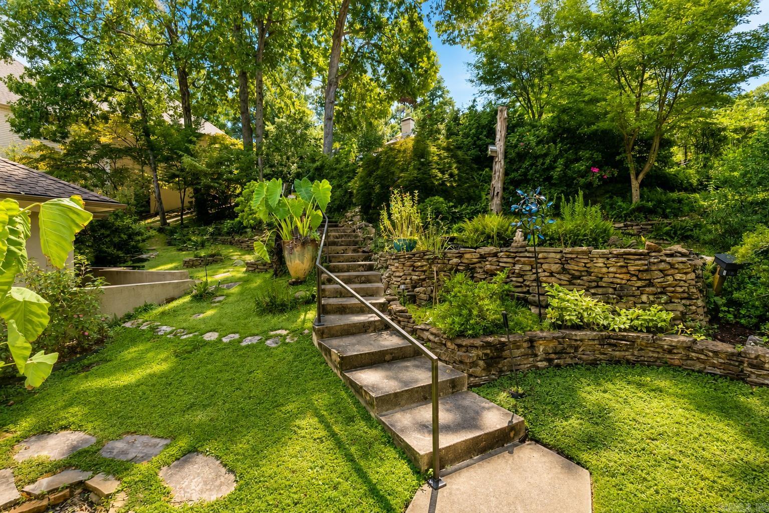 15 Ridgeview Court Property Photo 3