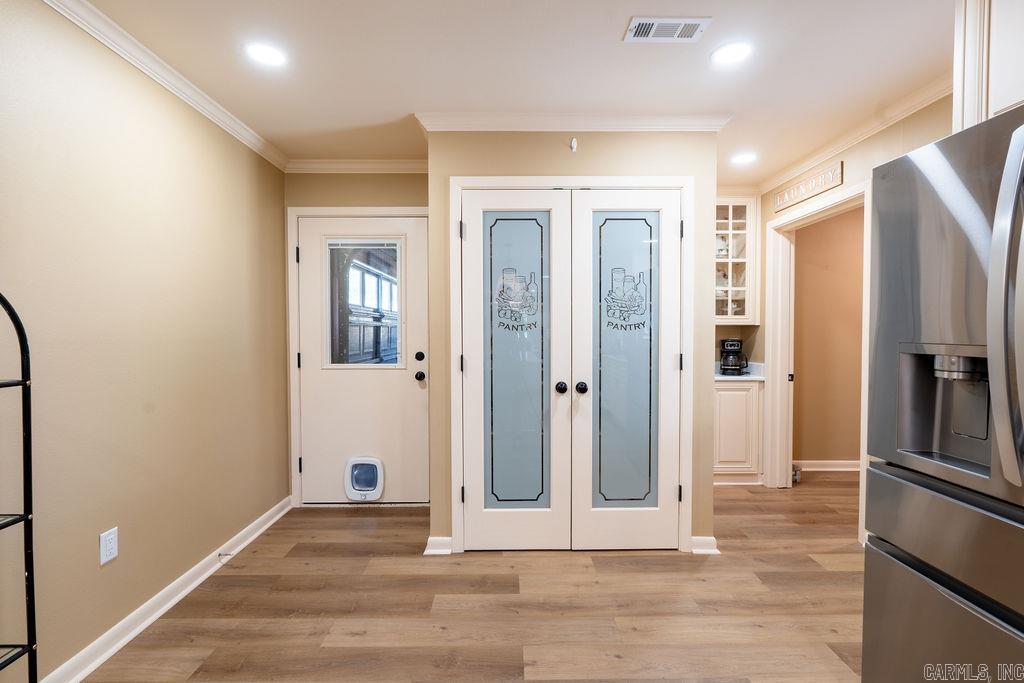 205 Clubhouse Dr. Property Photo 4