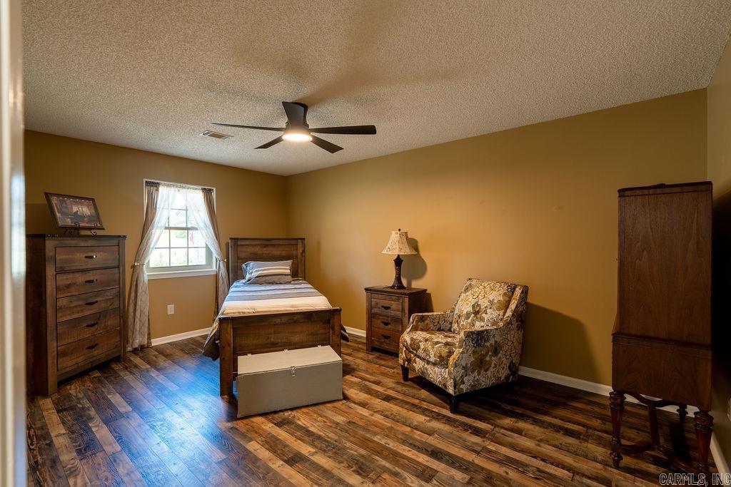 205 Clubhouse Dr. Property Photo 25