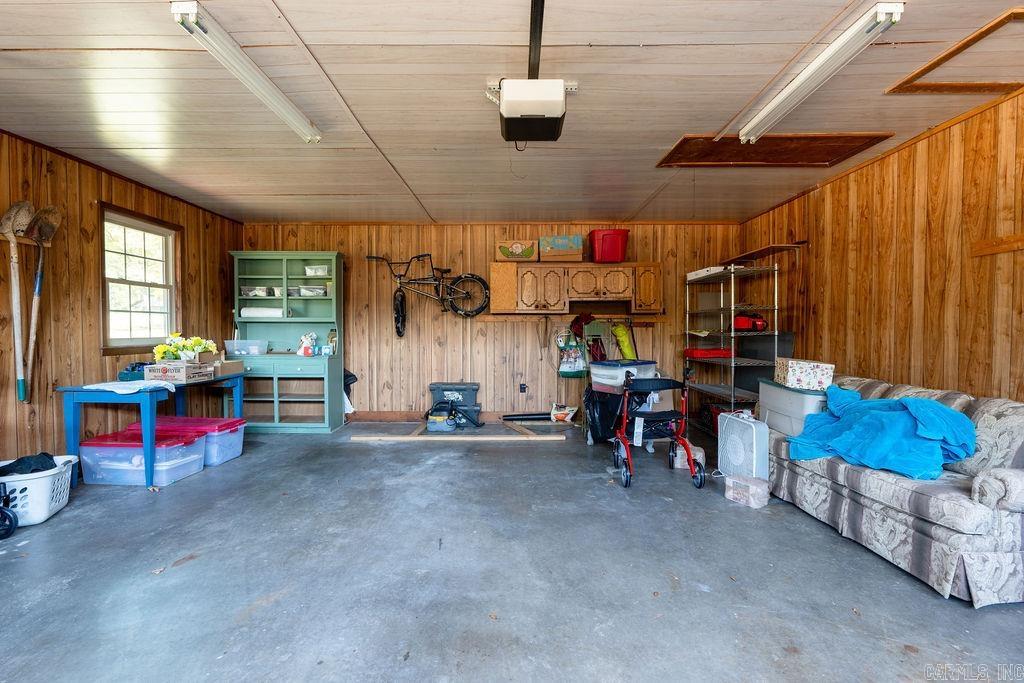 205 Clubhouse Dr. Property Photo 34