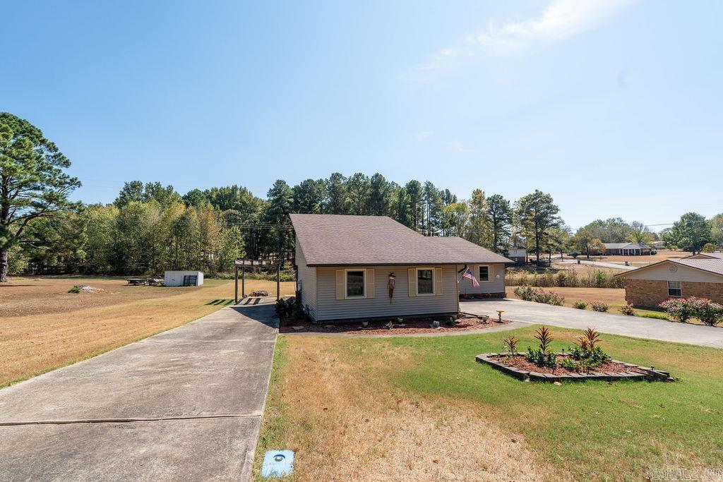 205 Clubhouse Dr. Property Photo 37