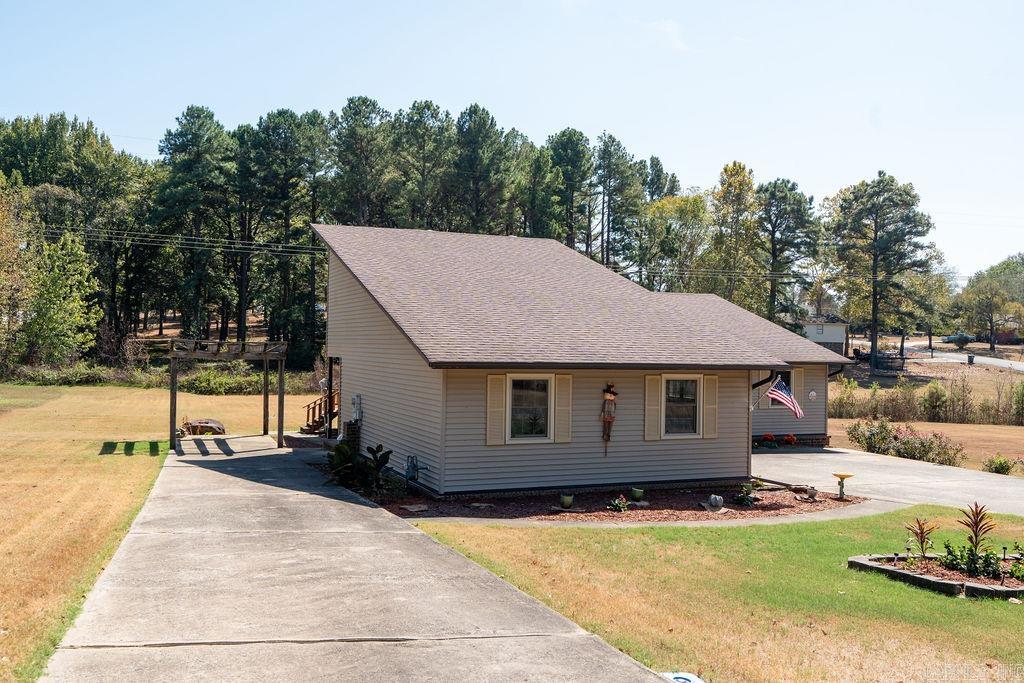 205 Clubhouse Dr. Property Photo 38