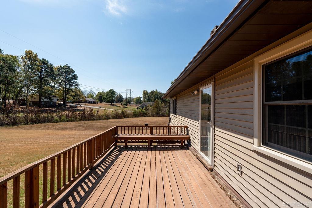 205 Clubhouse Dr. Property Photo 44