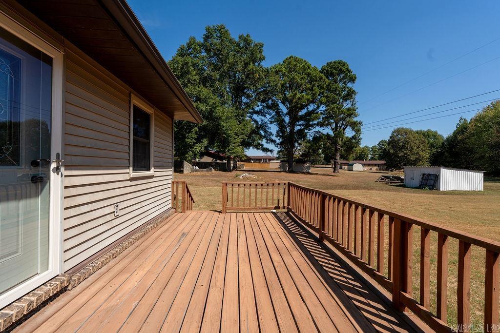 205 Clubhouse Dr. Property Photo 45