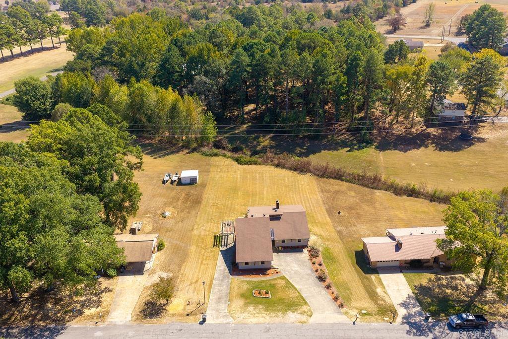 205 Clubhouse Dr. Property Photo 47