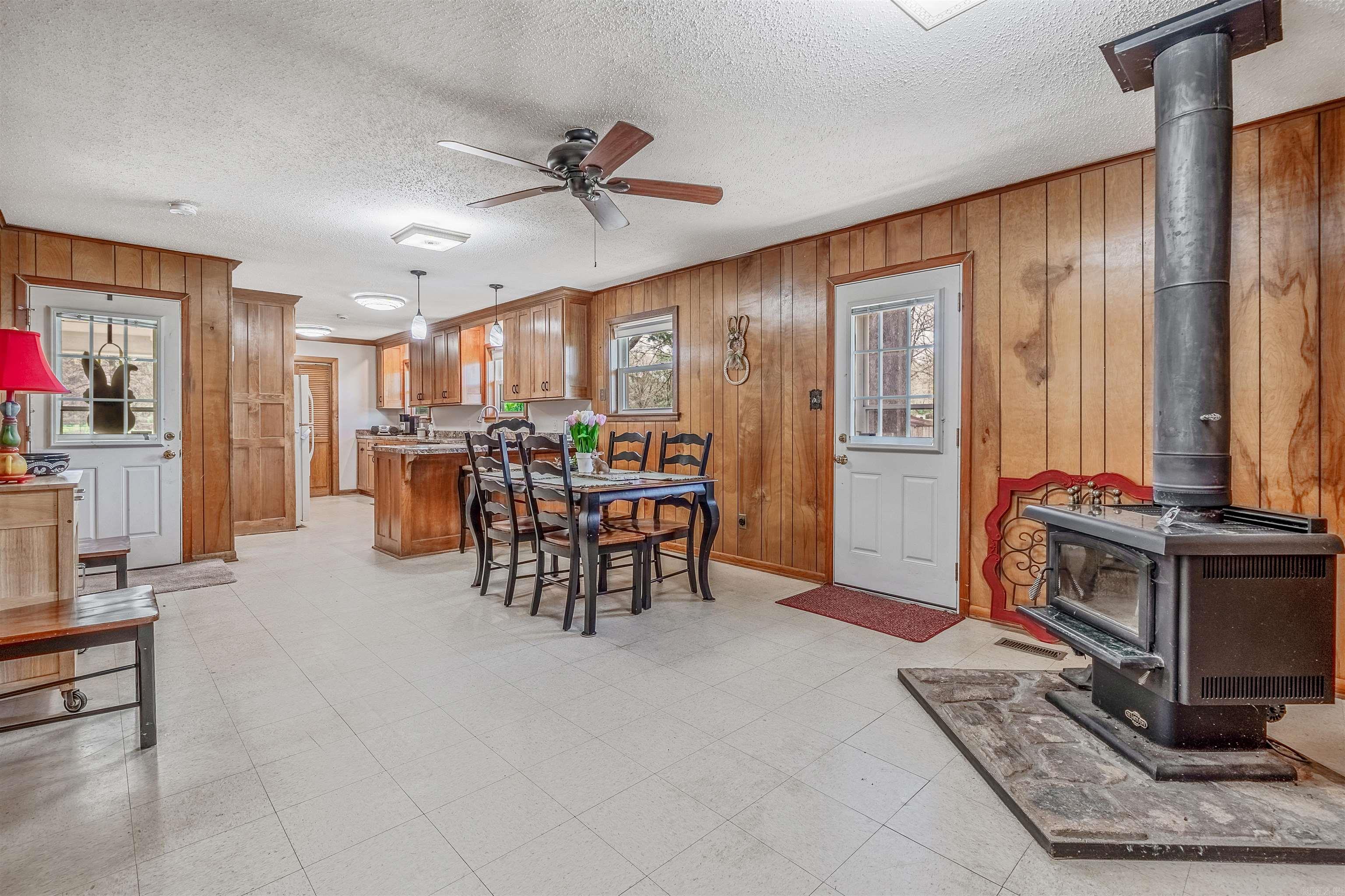 11902 Chariot Drive Property Photo 7