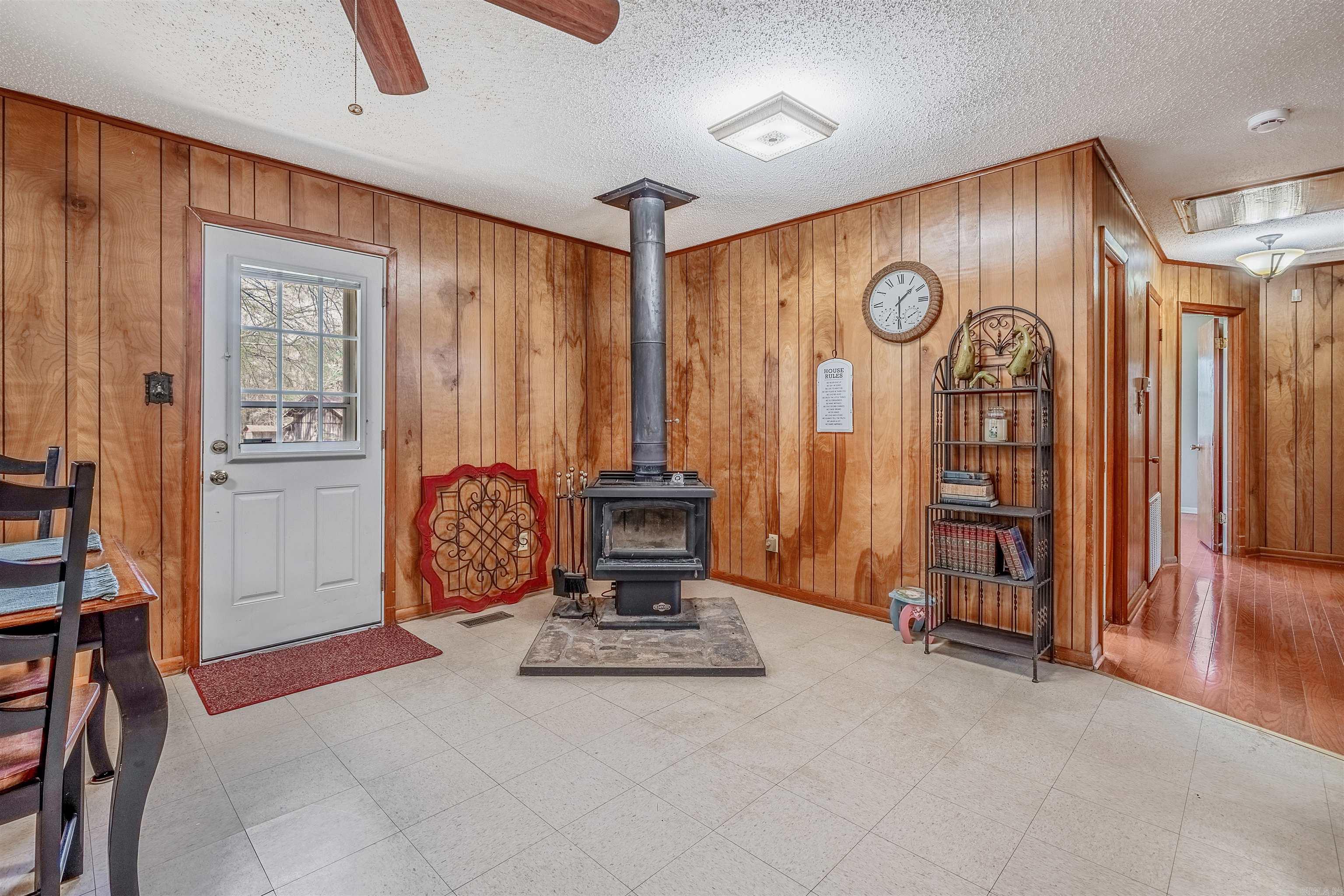 11902 Chariot Drive Property Photo 8