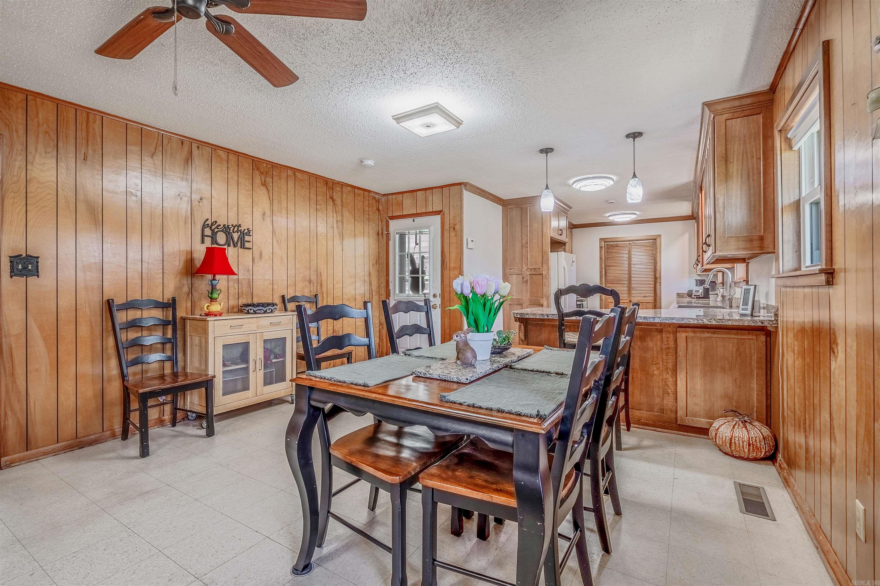 11902 Chariot Drive Property Photo 10