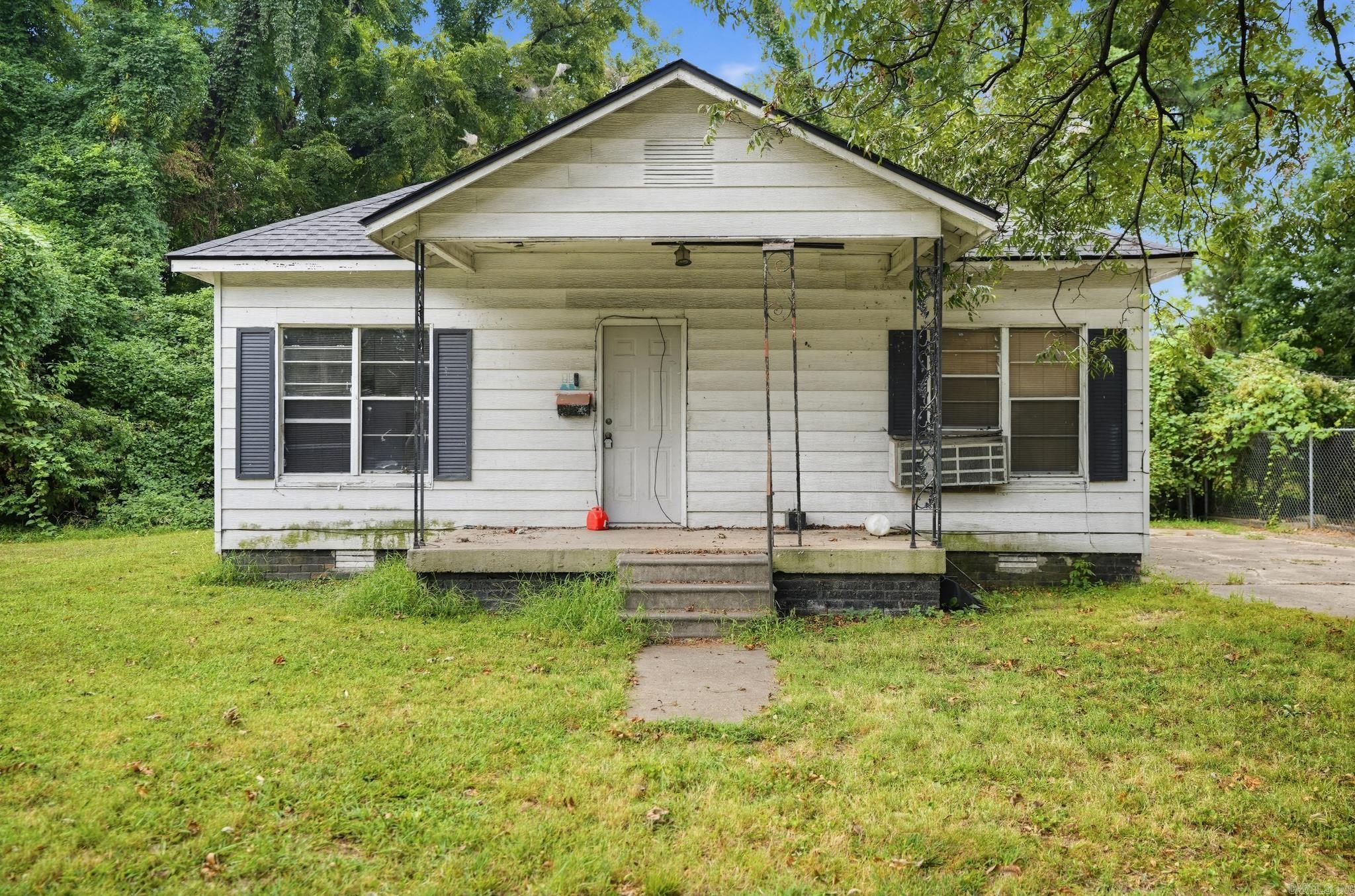 220 Elizabeth Avenue Property Photo 1