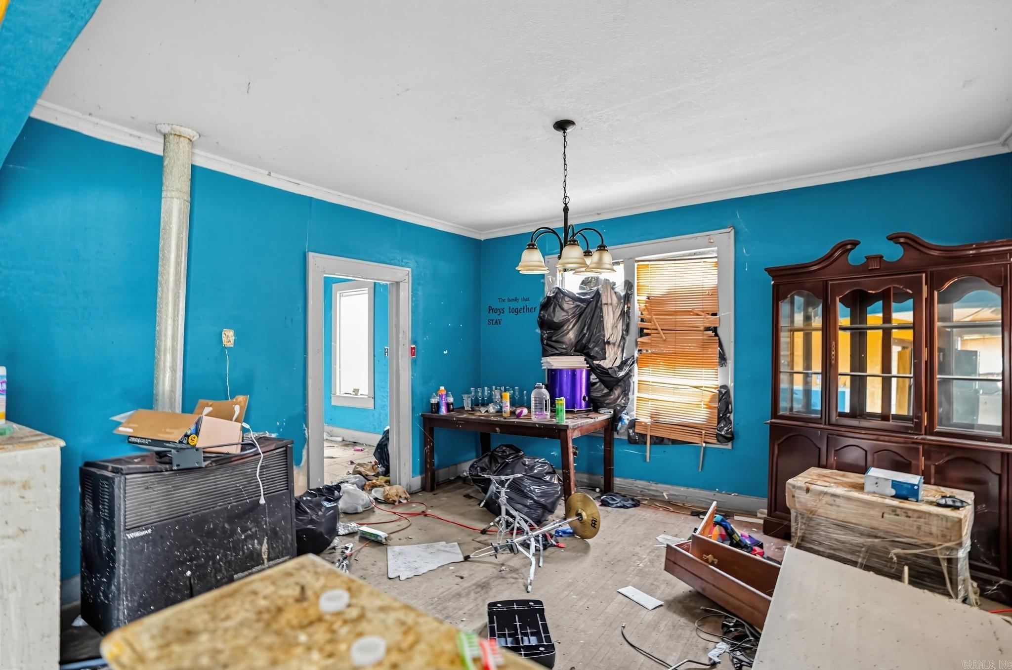 220 Elizabeth Avenue Property Photo 12
