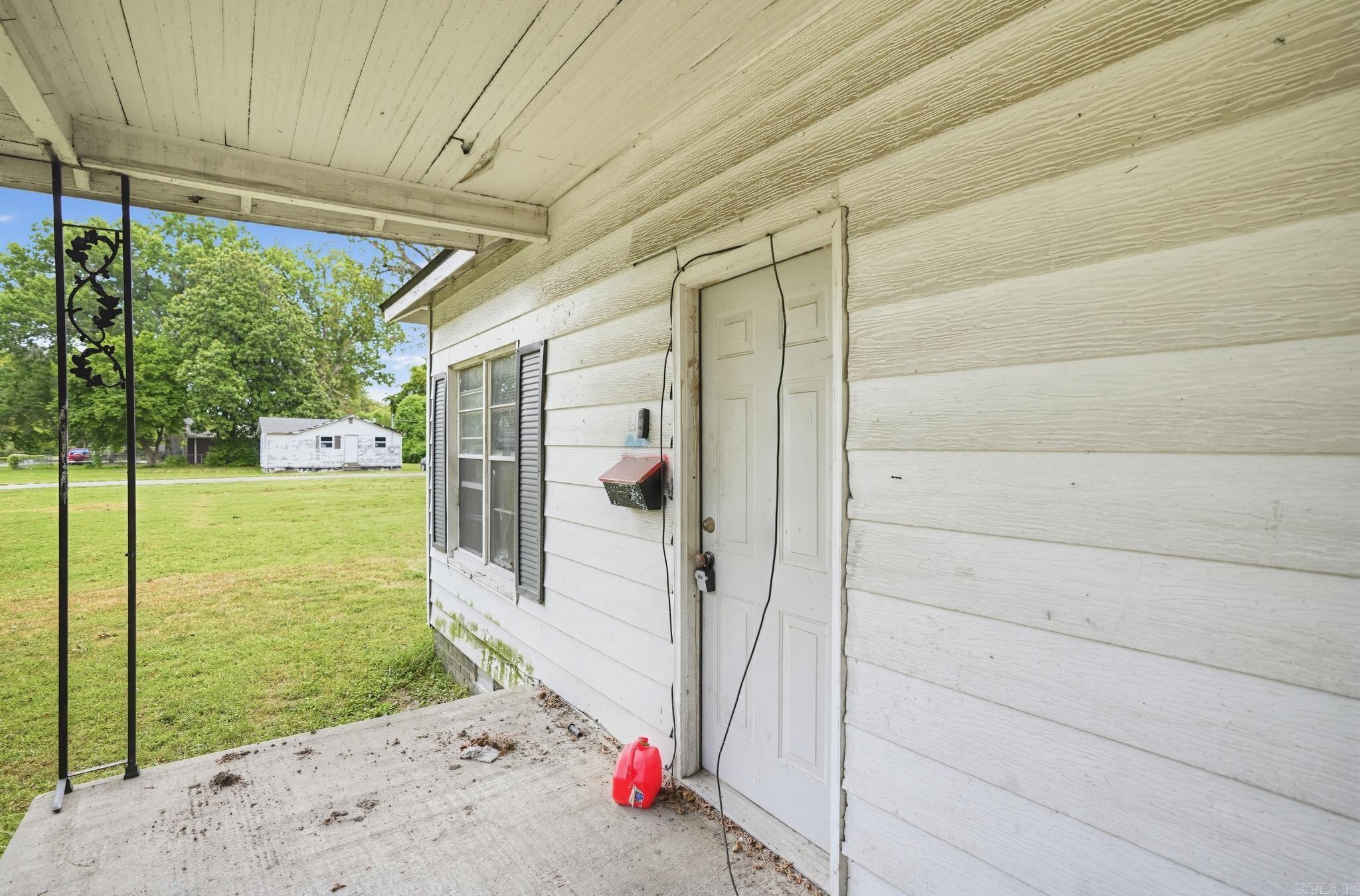 220 Elizabeth Avenue Property Photo 21
