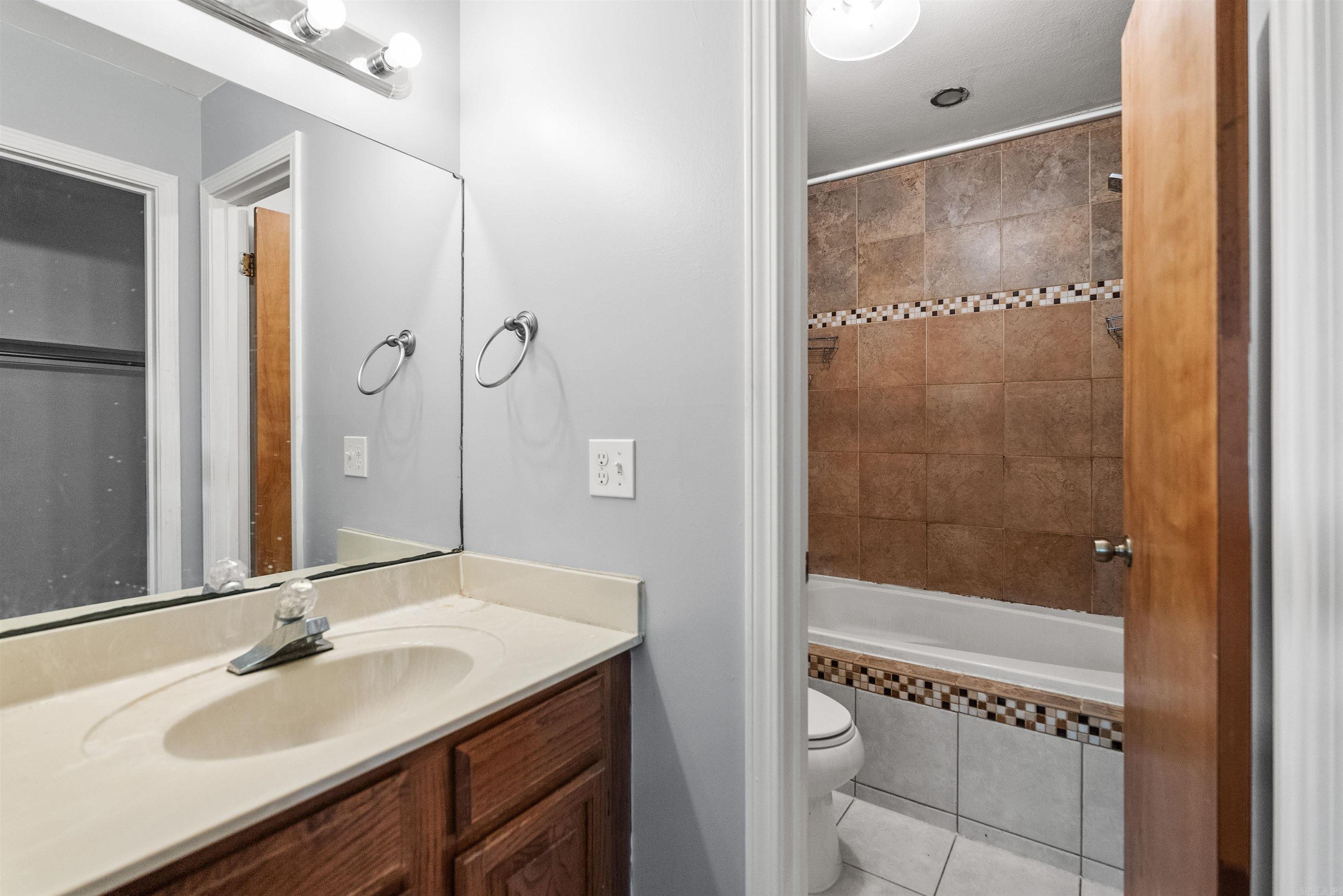 129 Almond Cove Property Photo 15