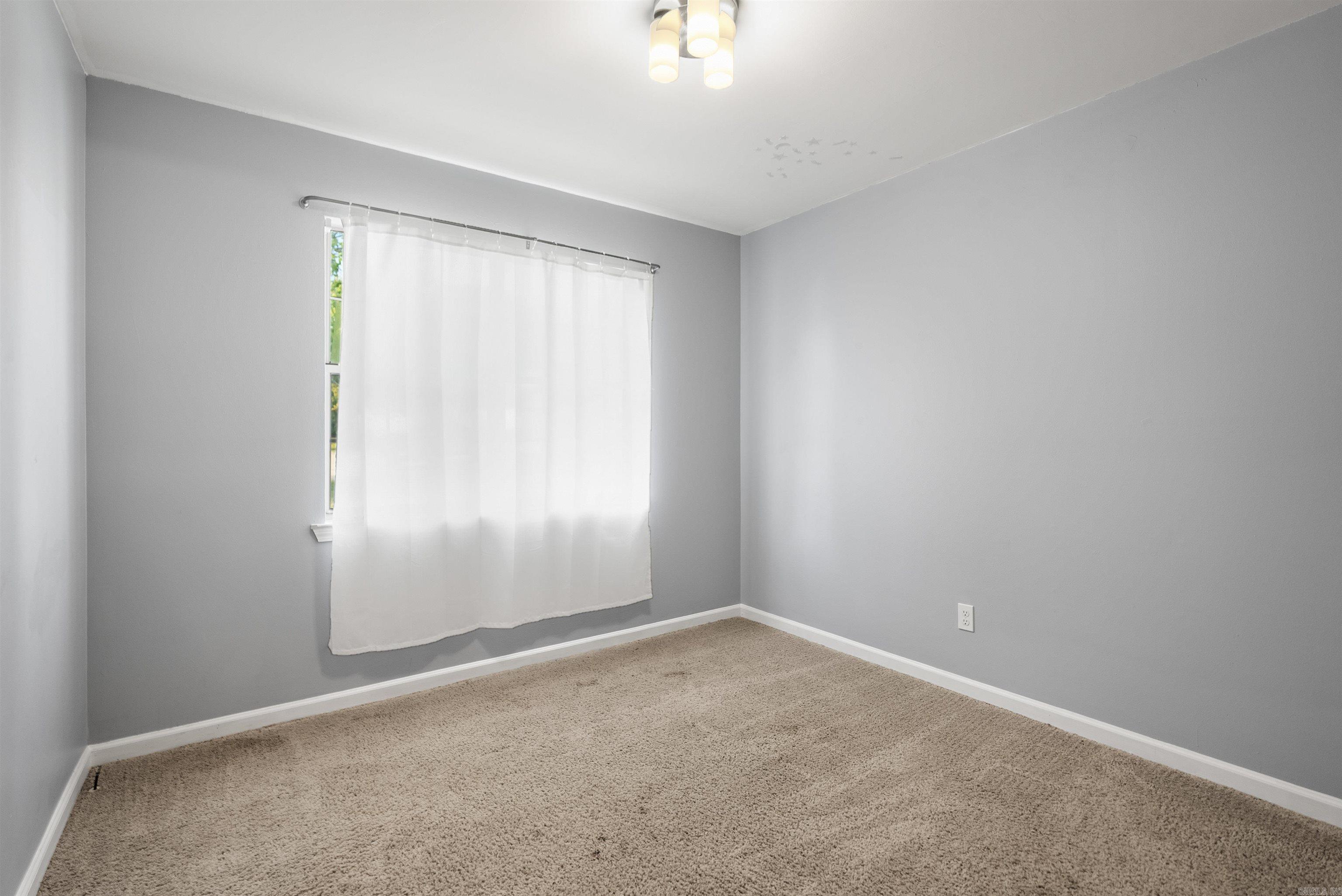 129 Almond Cove Property Photo 18