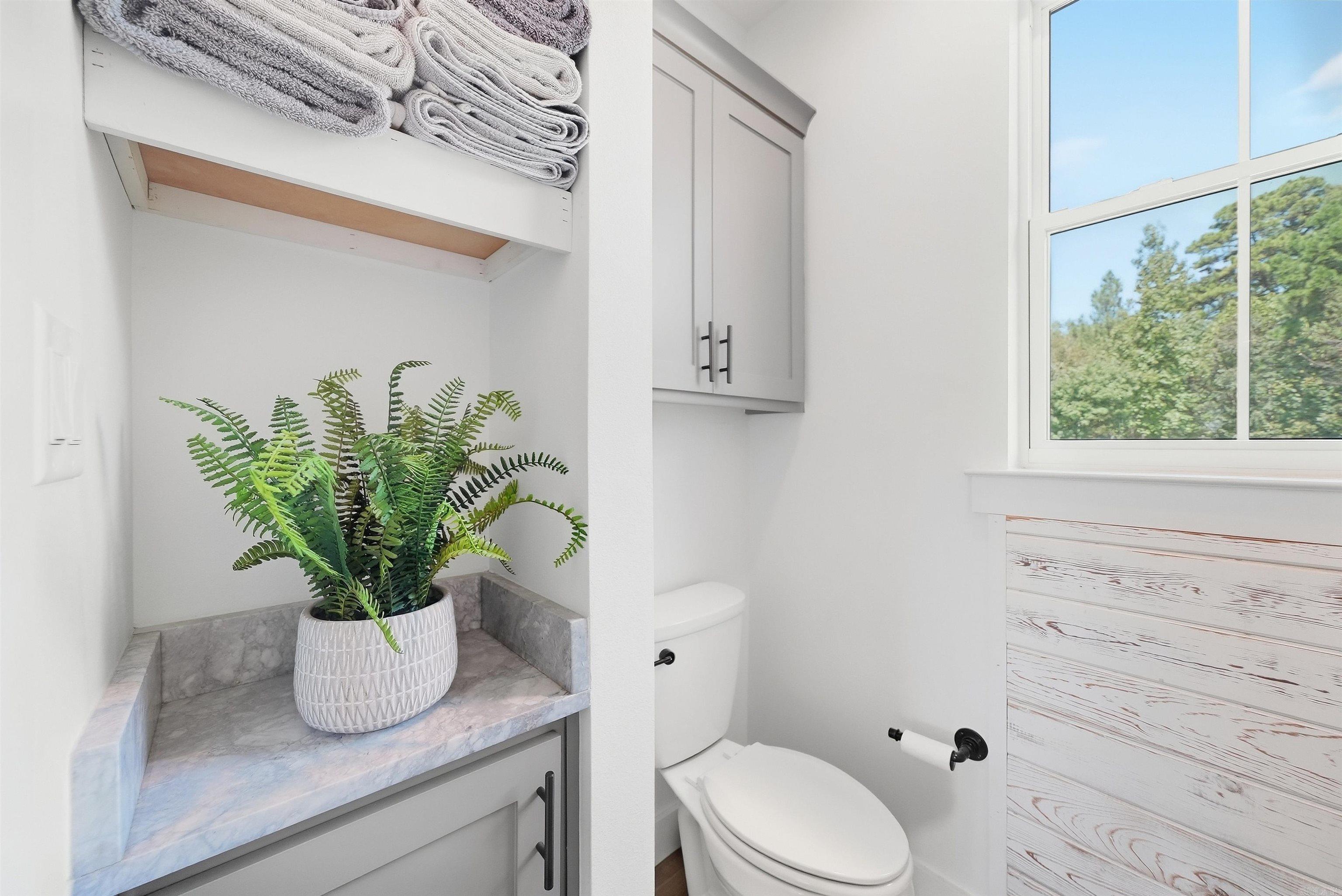 1520 Midland Road Property Photo 30