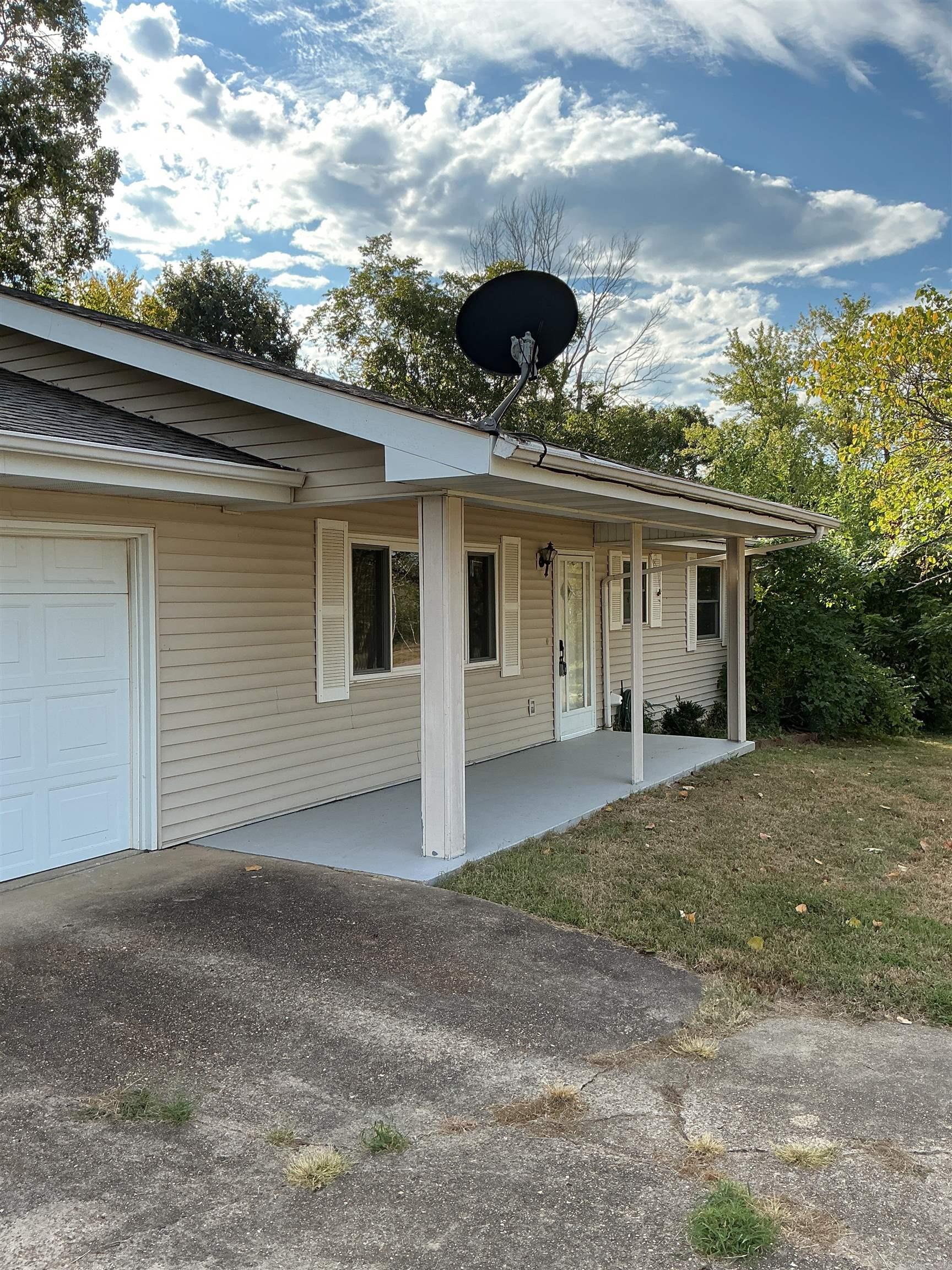 25 Su Lane Property Photo 2