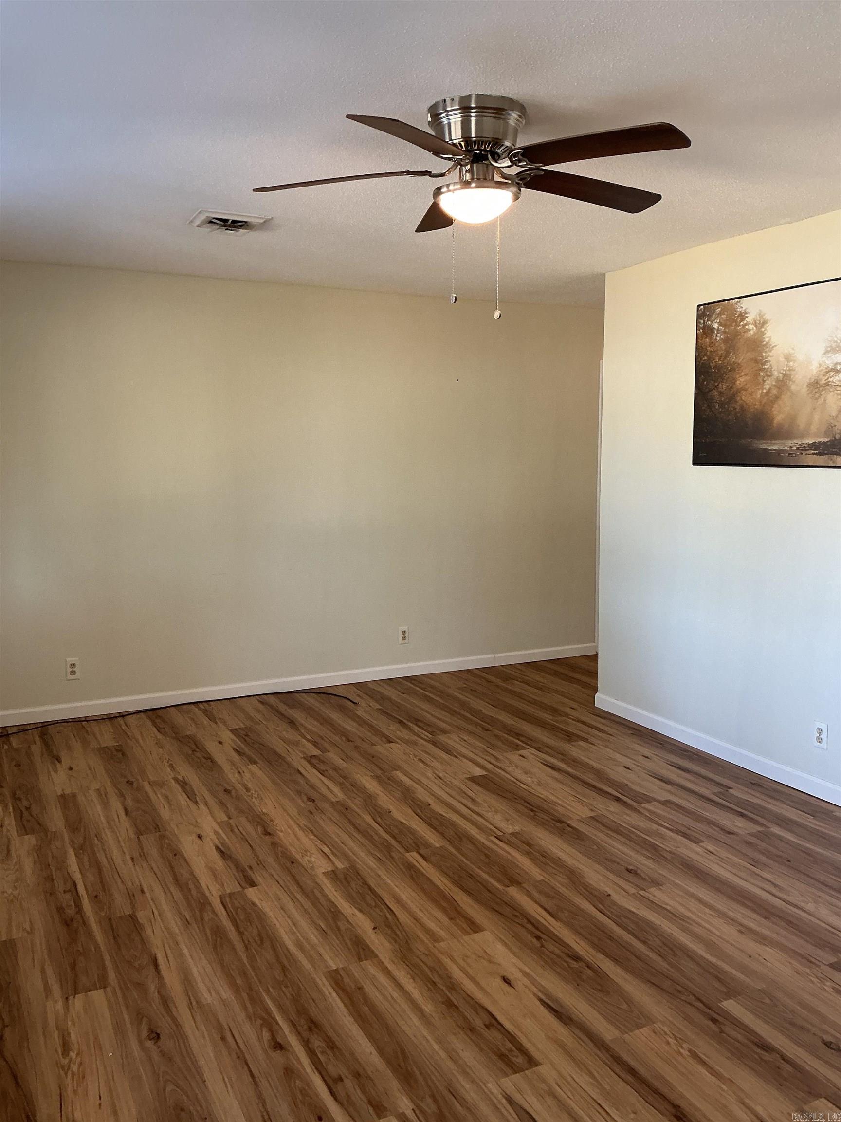25 Su Lane Property Photo 5