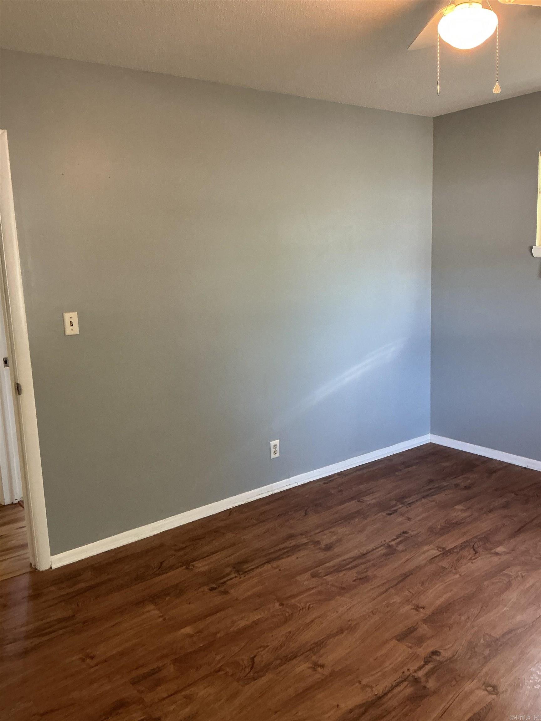 25 Su Lane Property Photo 16