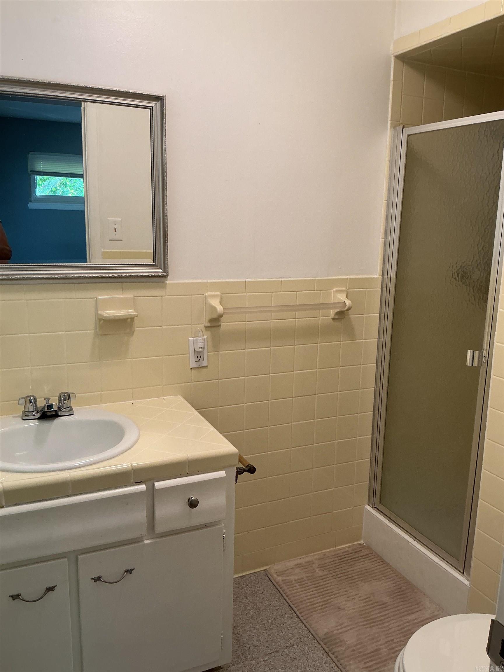 25 Su Lane Property Photo 18