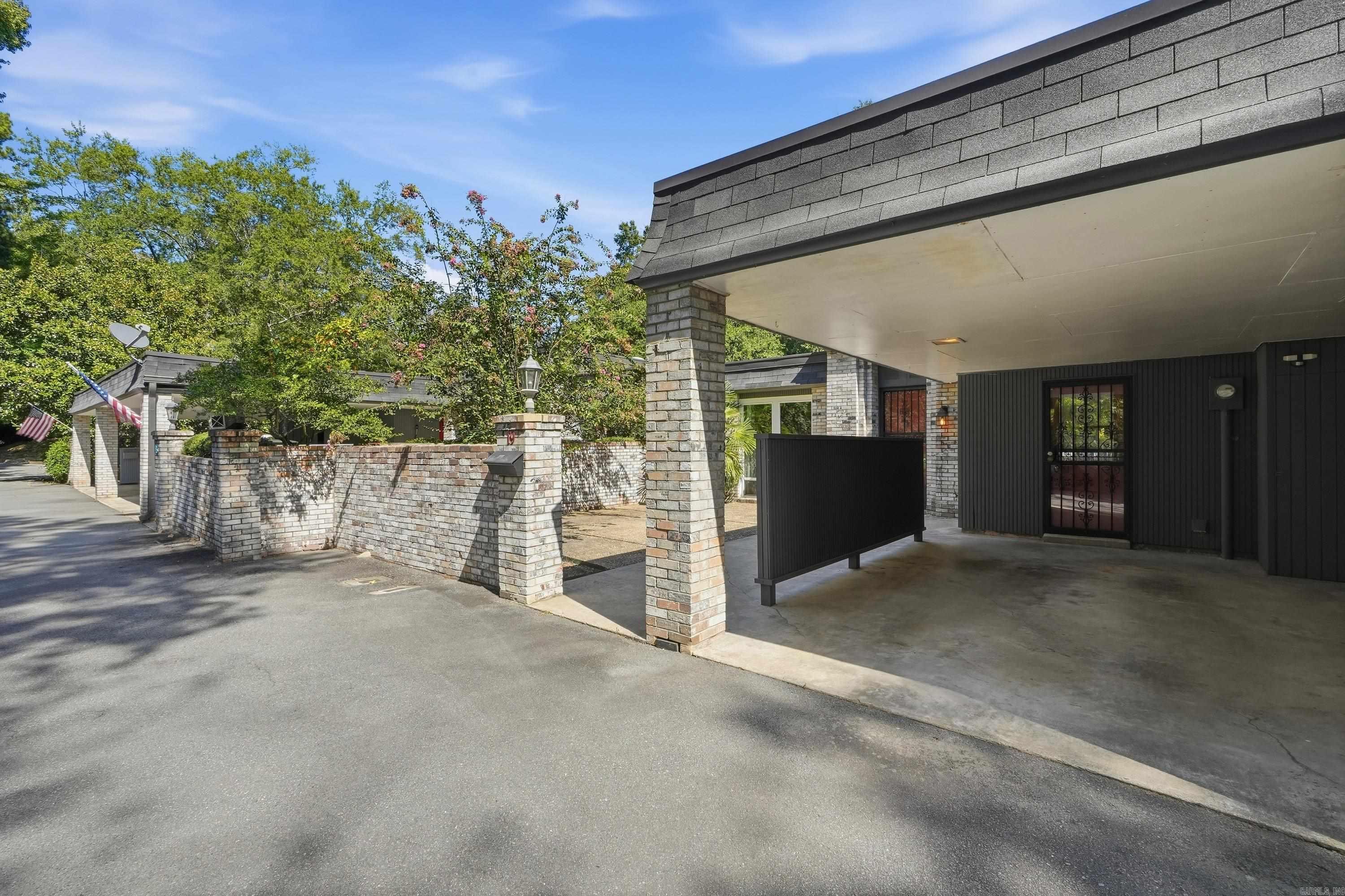 19 Westridge Drive Property Photo 3
