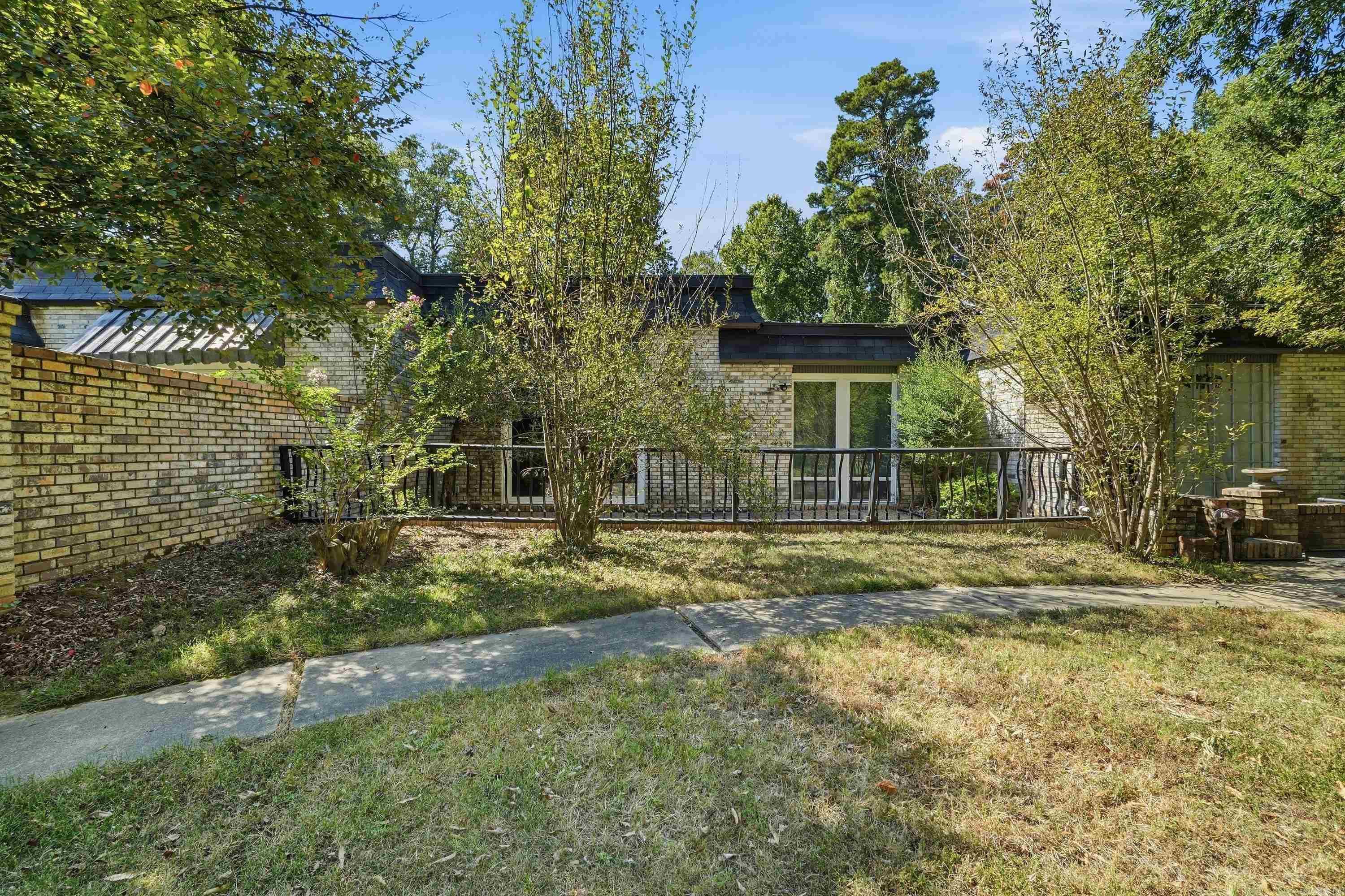 19 Westridge Drive Property Photo 6