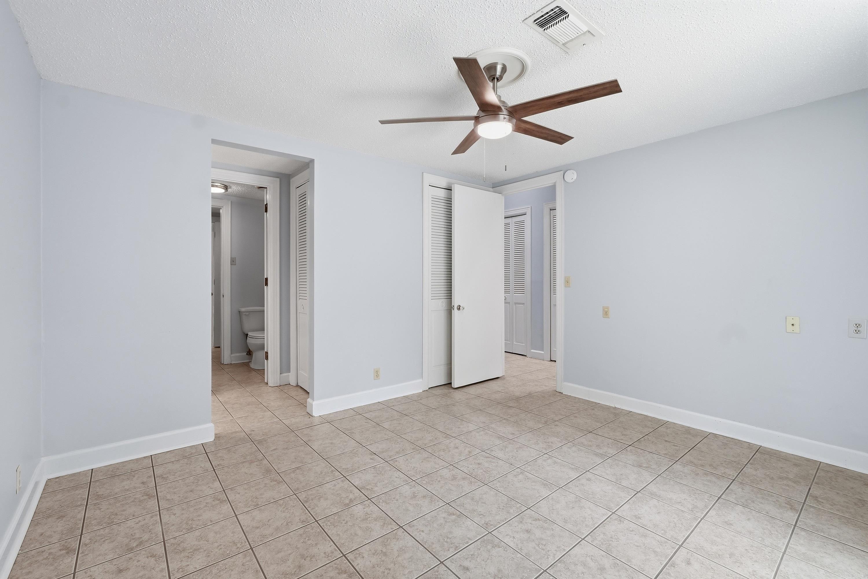 19 Westridge Drive Property Photo 10