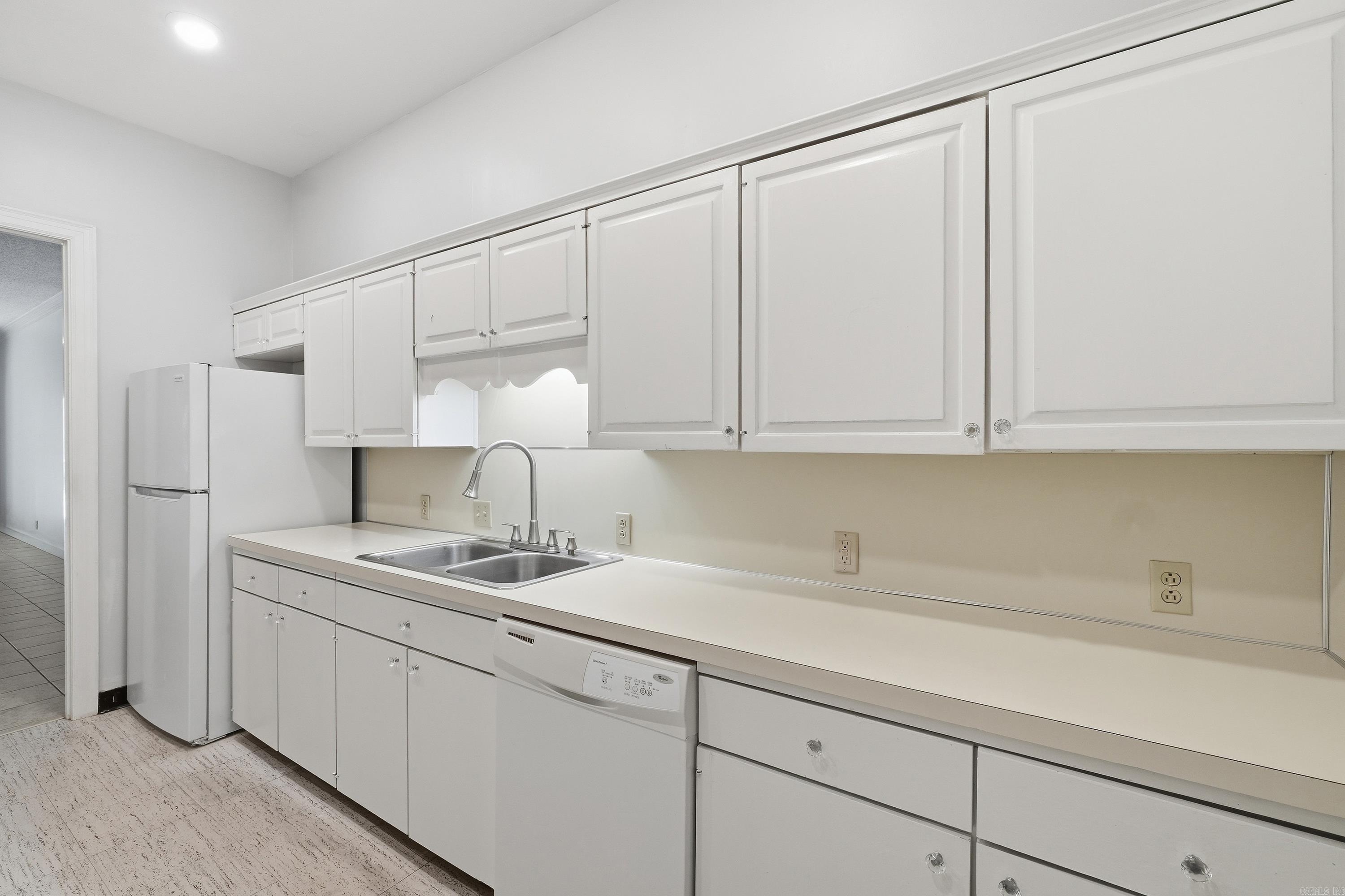 19 Westridge Drive Property Photo 24