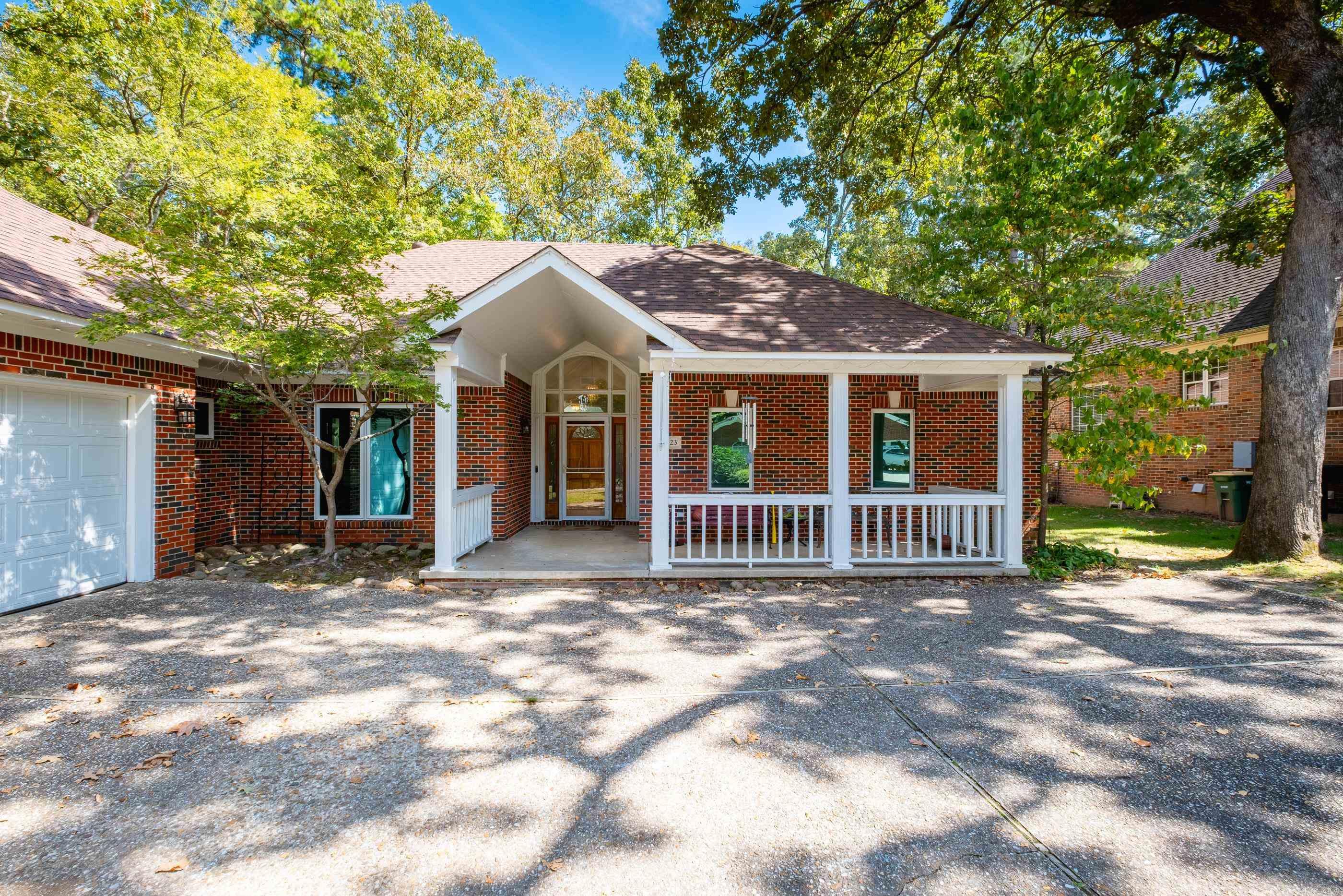 23 Aberdeen Dr Property Photo 2