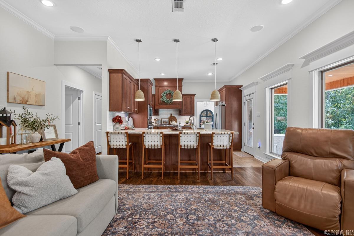 175 Oak Tree Ridge Property Photo 8