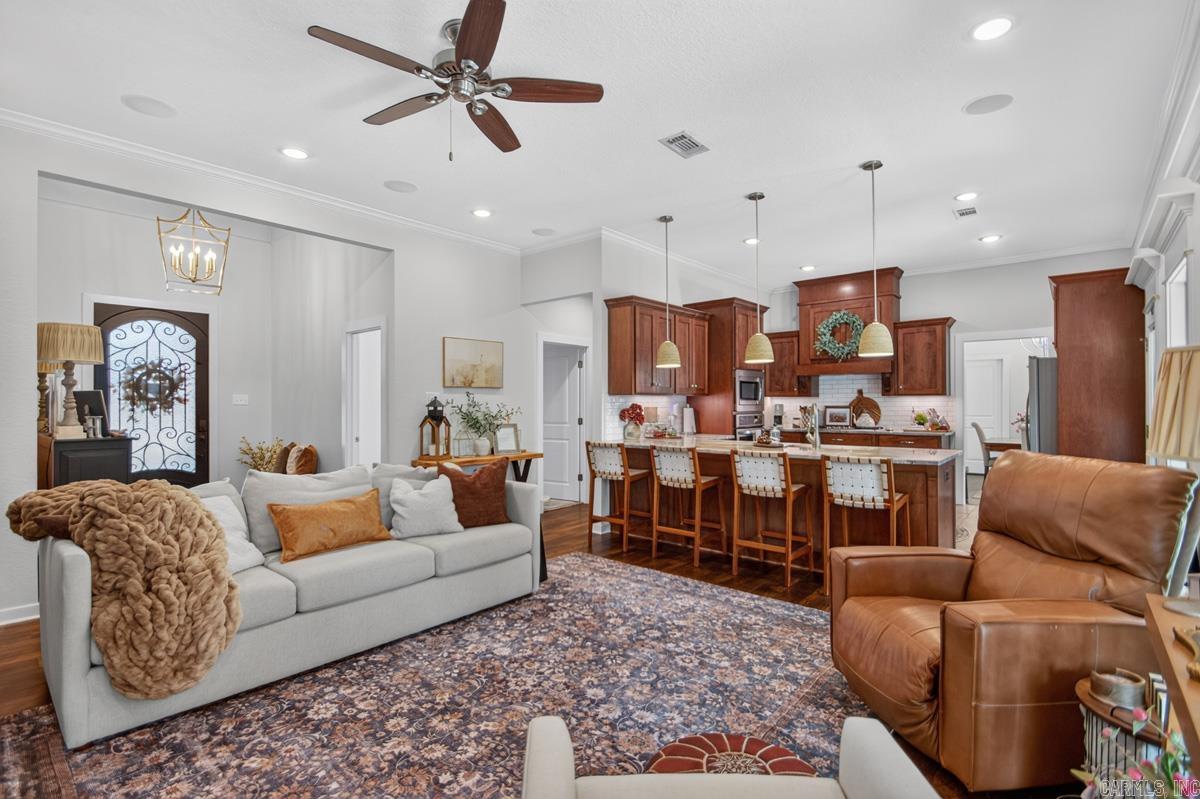175 Oak Tree Ridge Property Photo 9