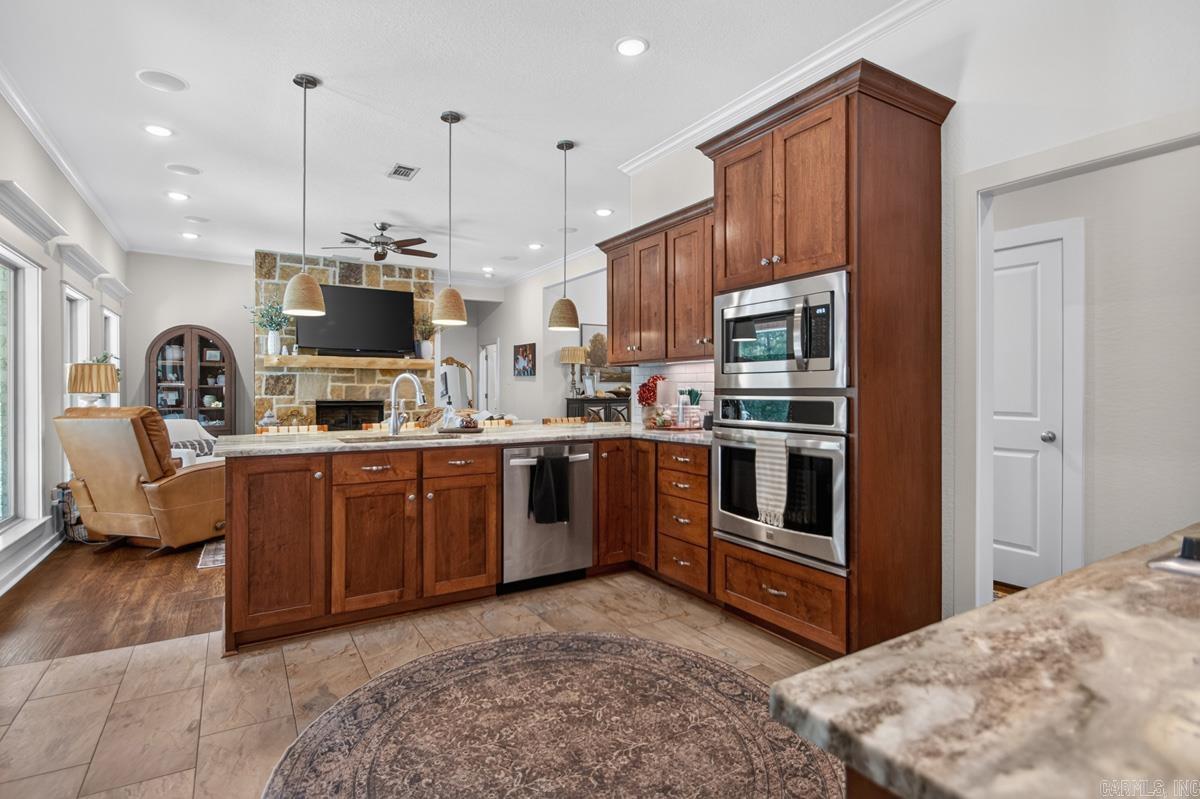175 Oak Tree Ridge Property Photo 12