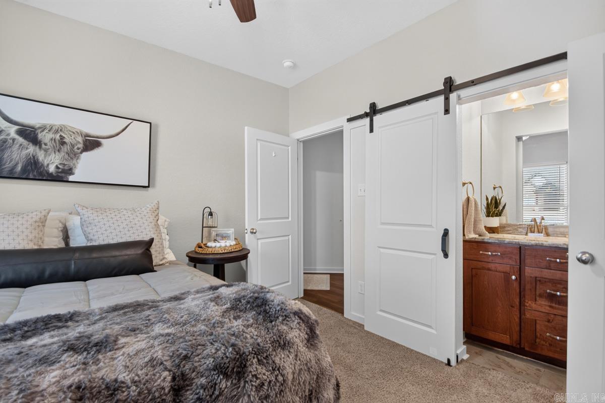 175 Oak Tree Ridge Property Photo 17