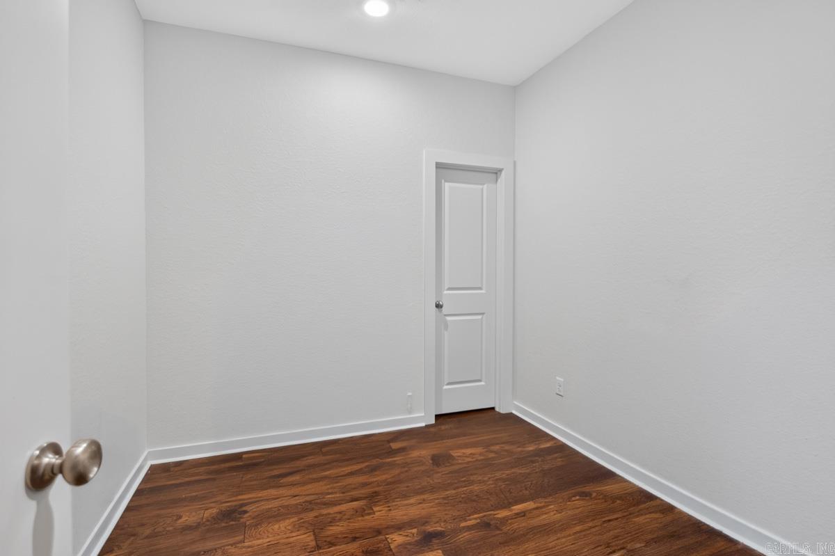 175 Oak Tree Ridge Property Photo 22