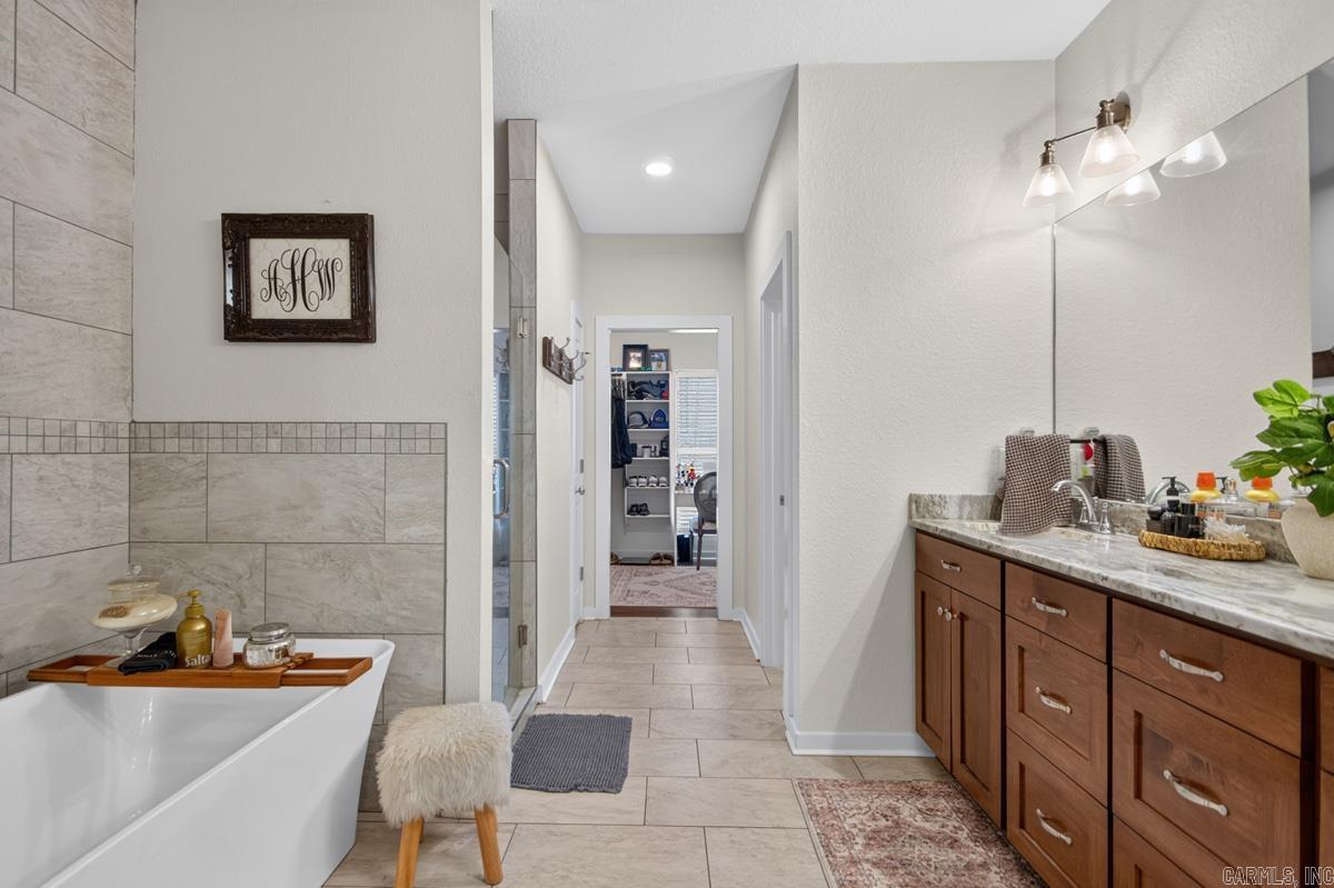 175 Oak Tree Ridge Property Photo 25
