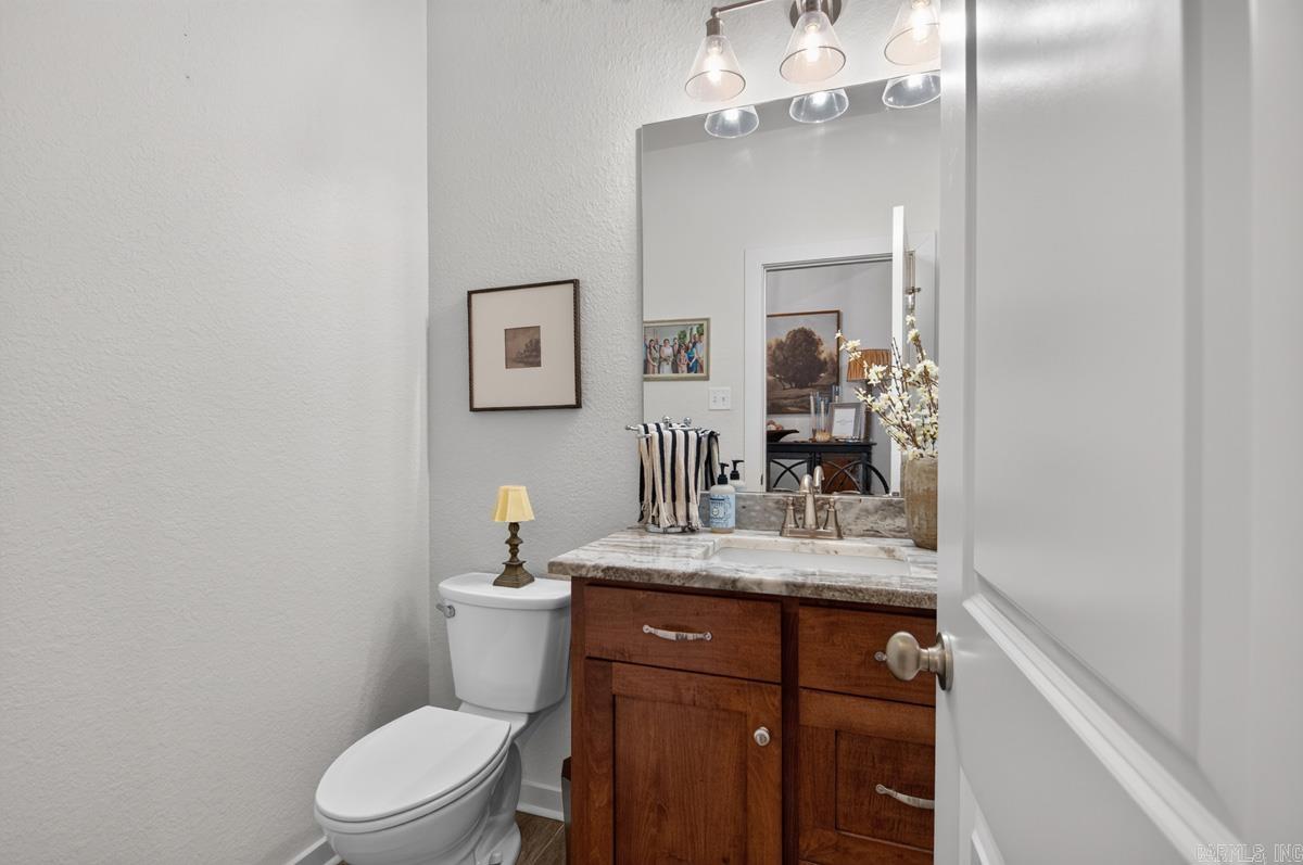 175 Oak Tree Ridge Property Photo 30