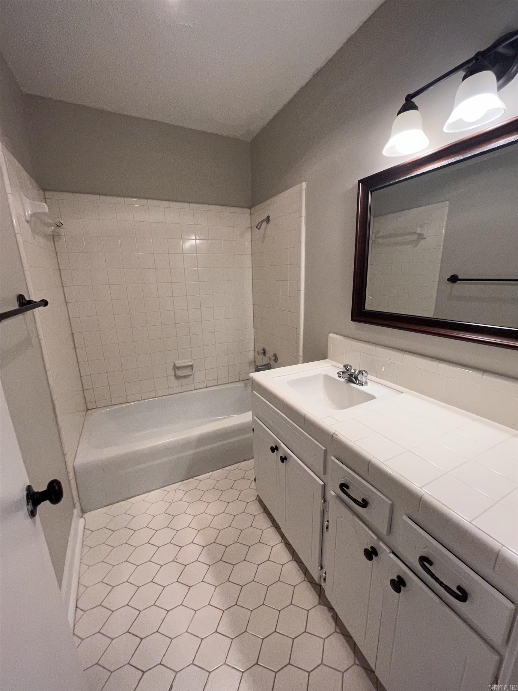 5101 H Street #3 Property Photo 6