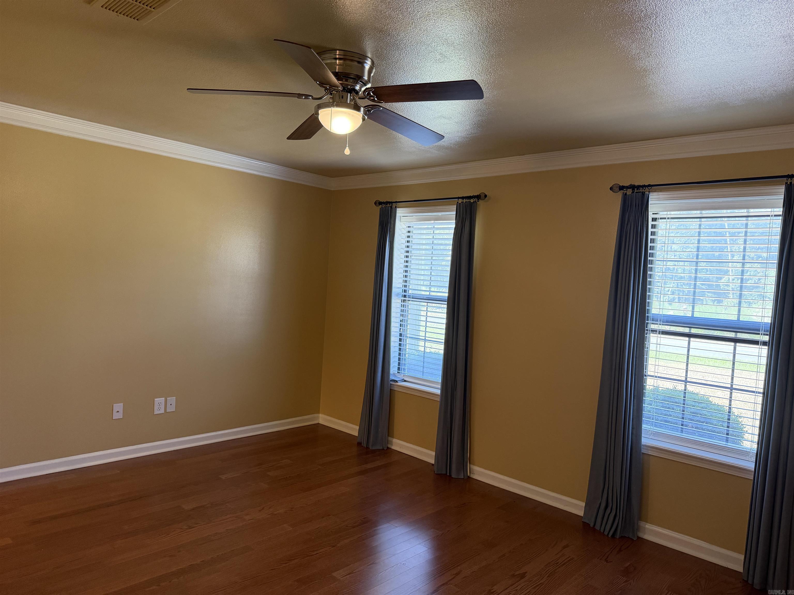 901 Robin Road Property Photo 21