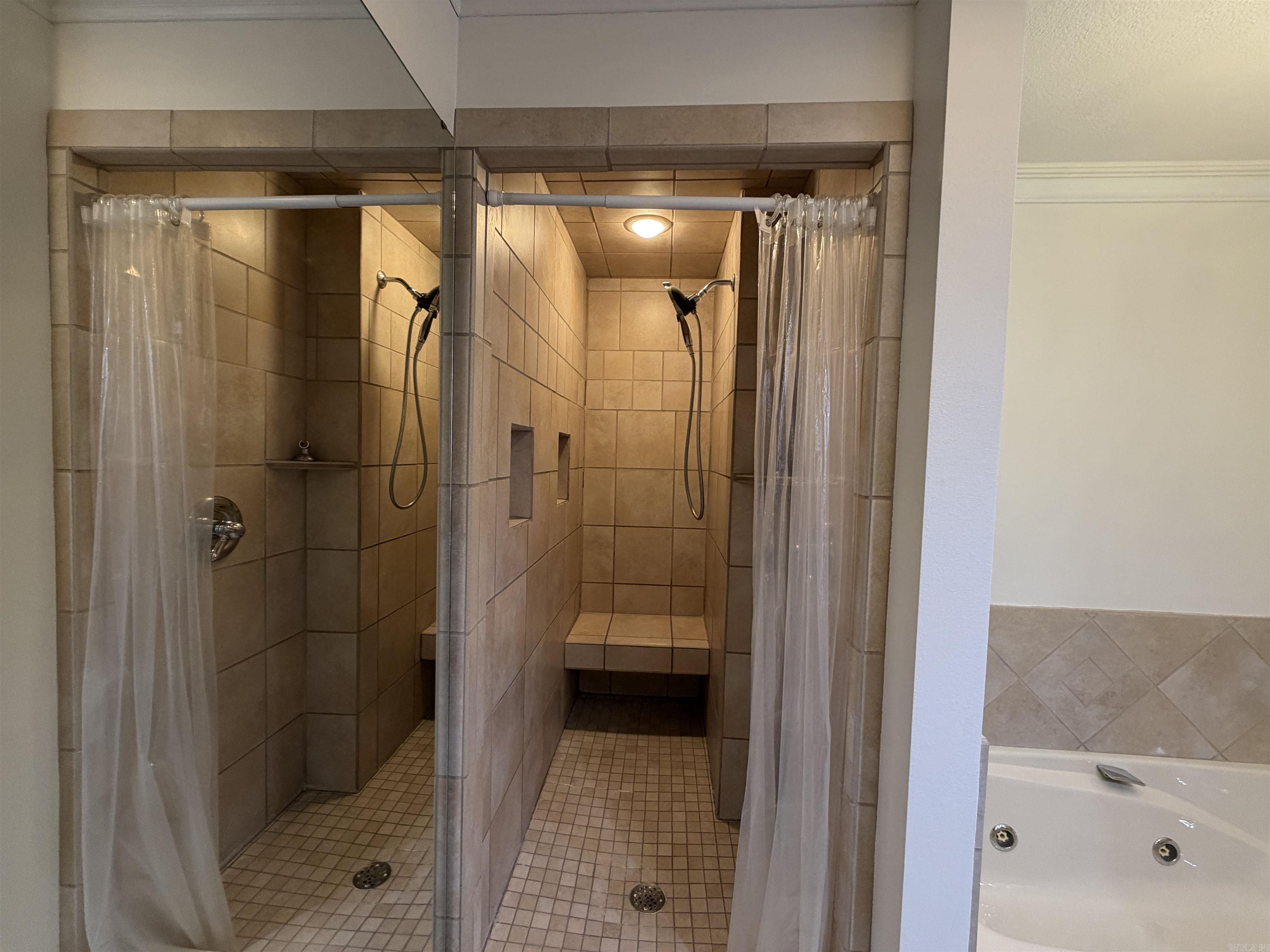 901 Robin Road Property Photo 25