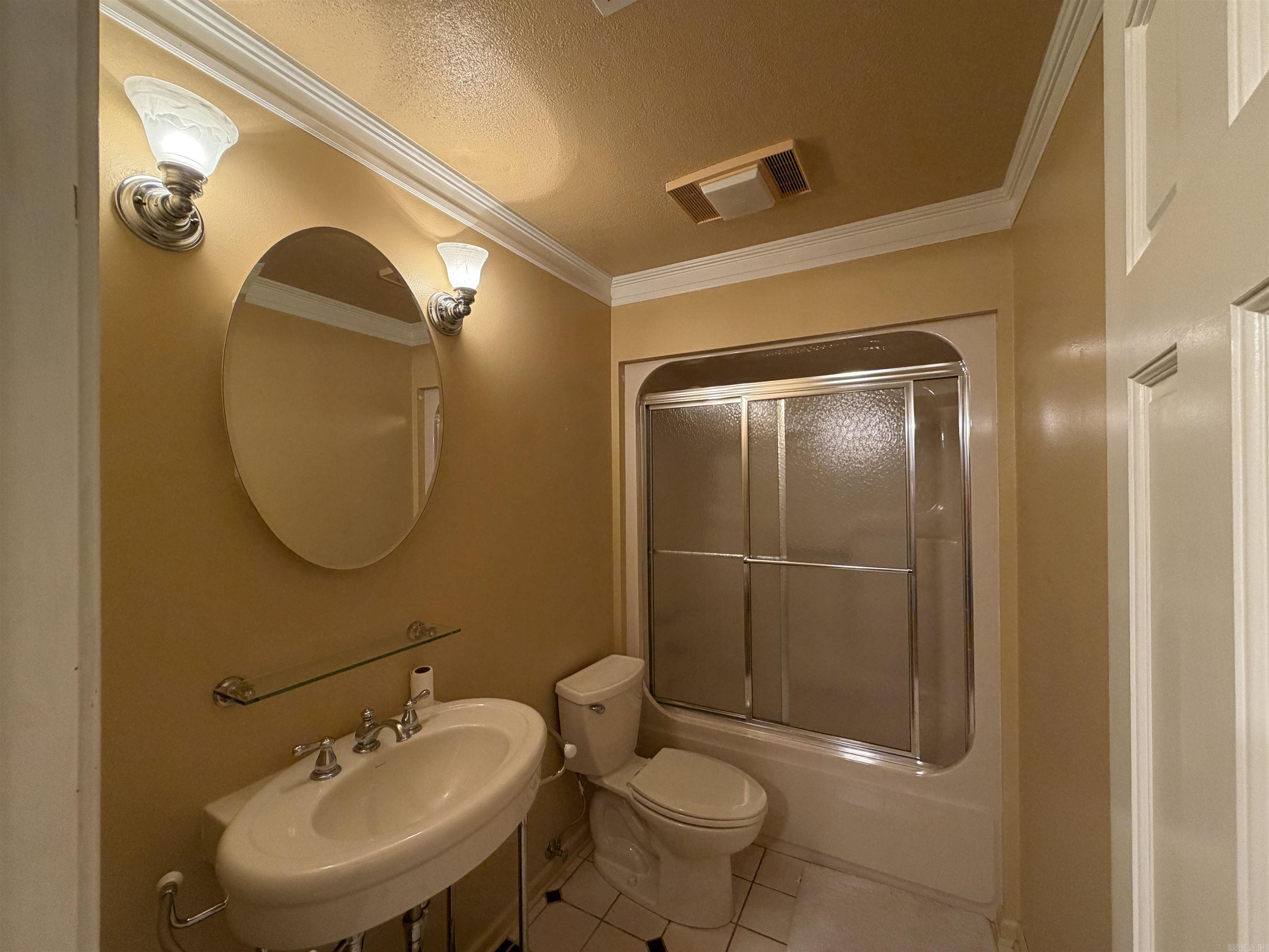 901 Robin Road Property Photo 31