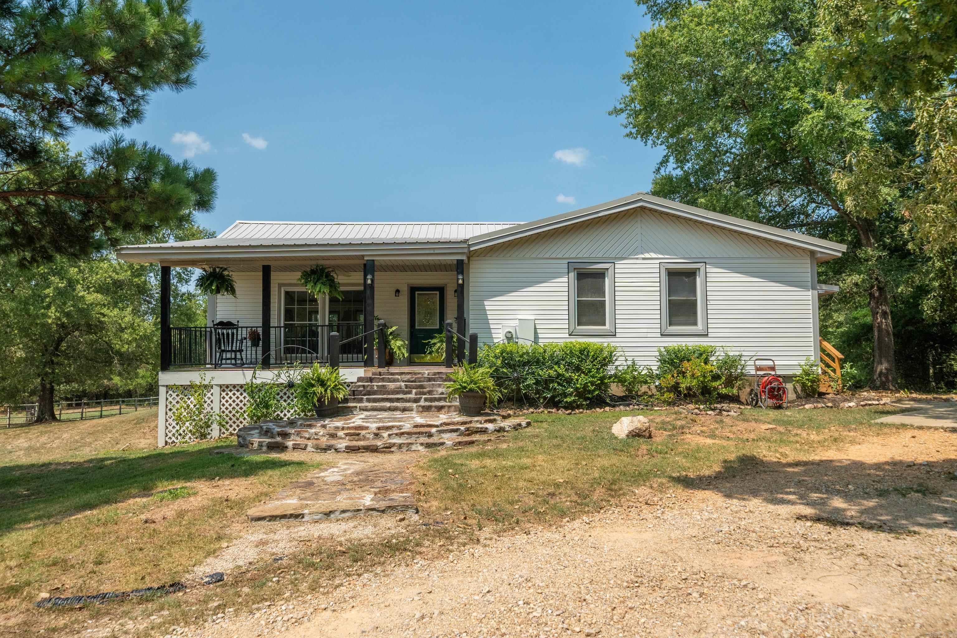 126 Calico Property Photo 3