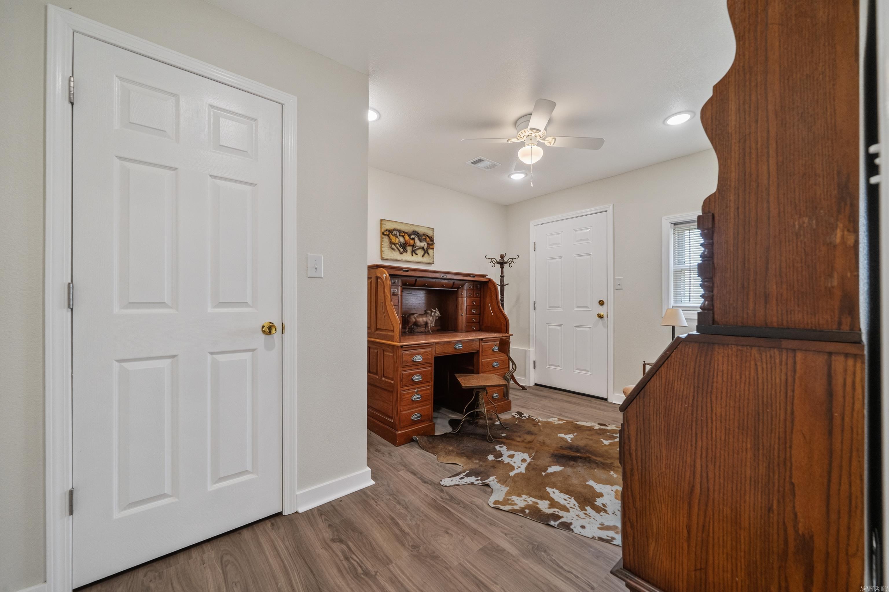 126 Calico Property Photo 28