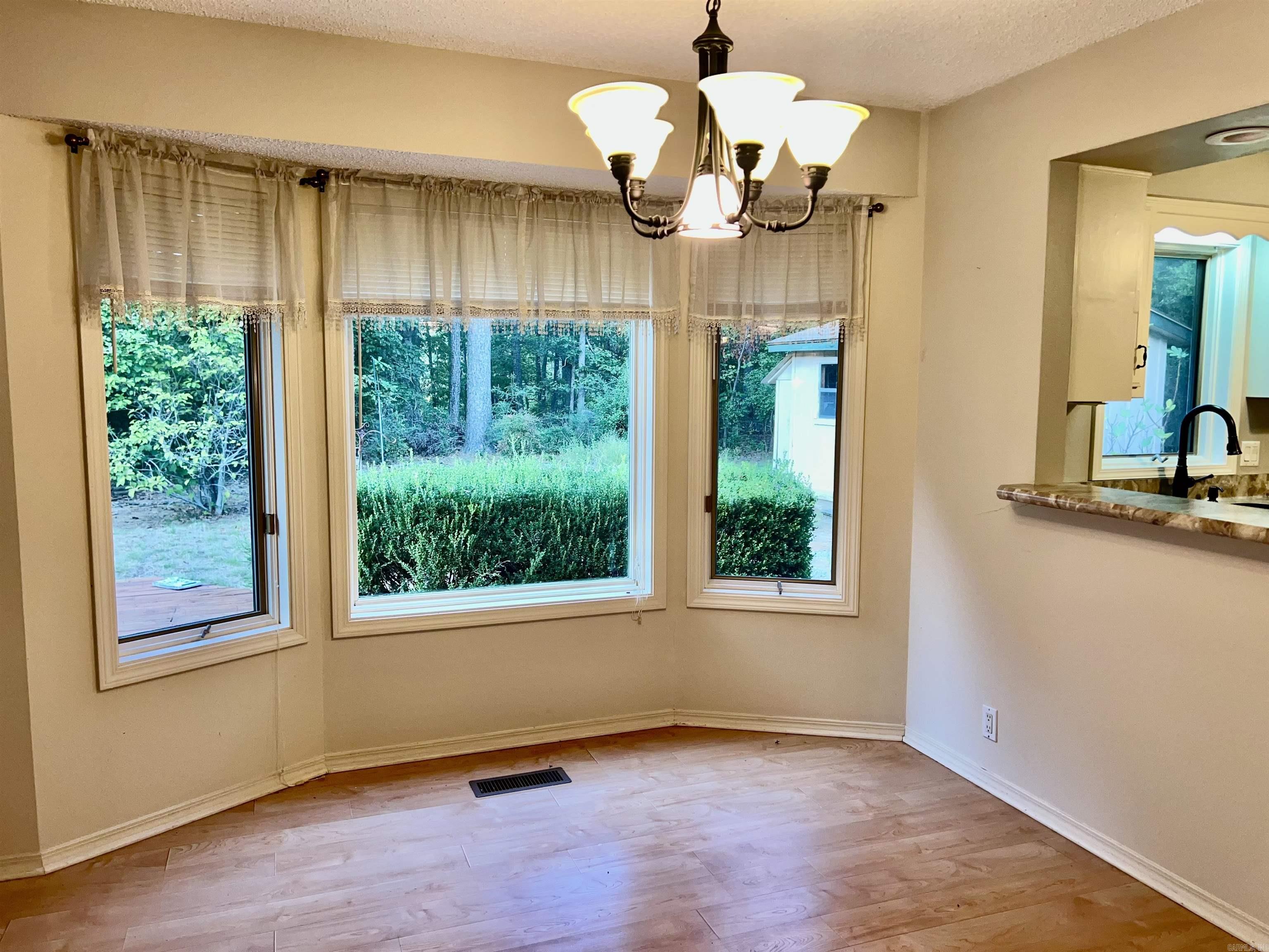 82 Almazan Way Property Photo 8