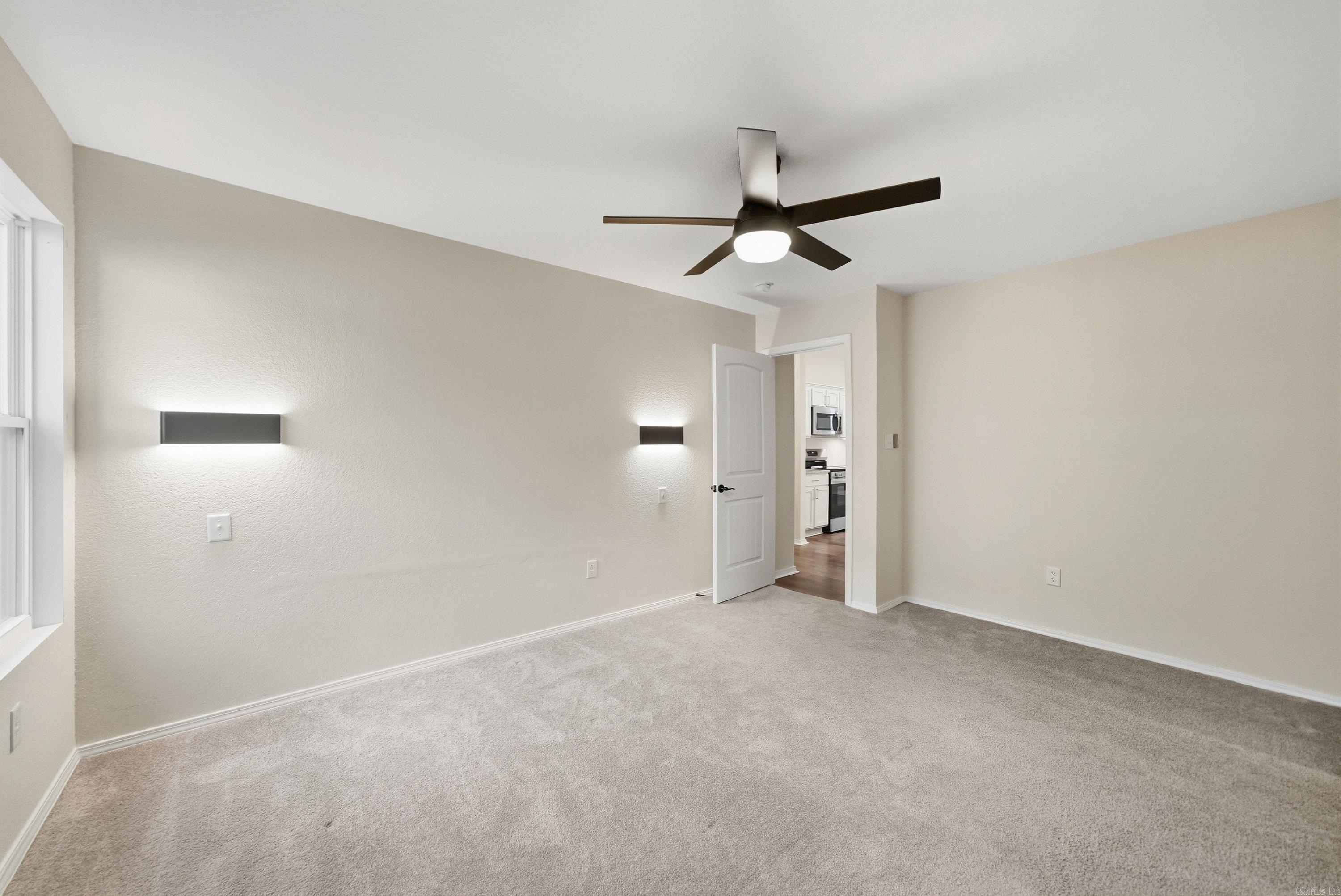 1230 Crotale Street Property Photo 4