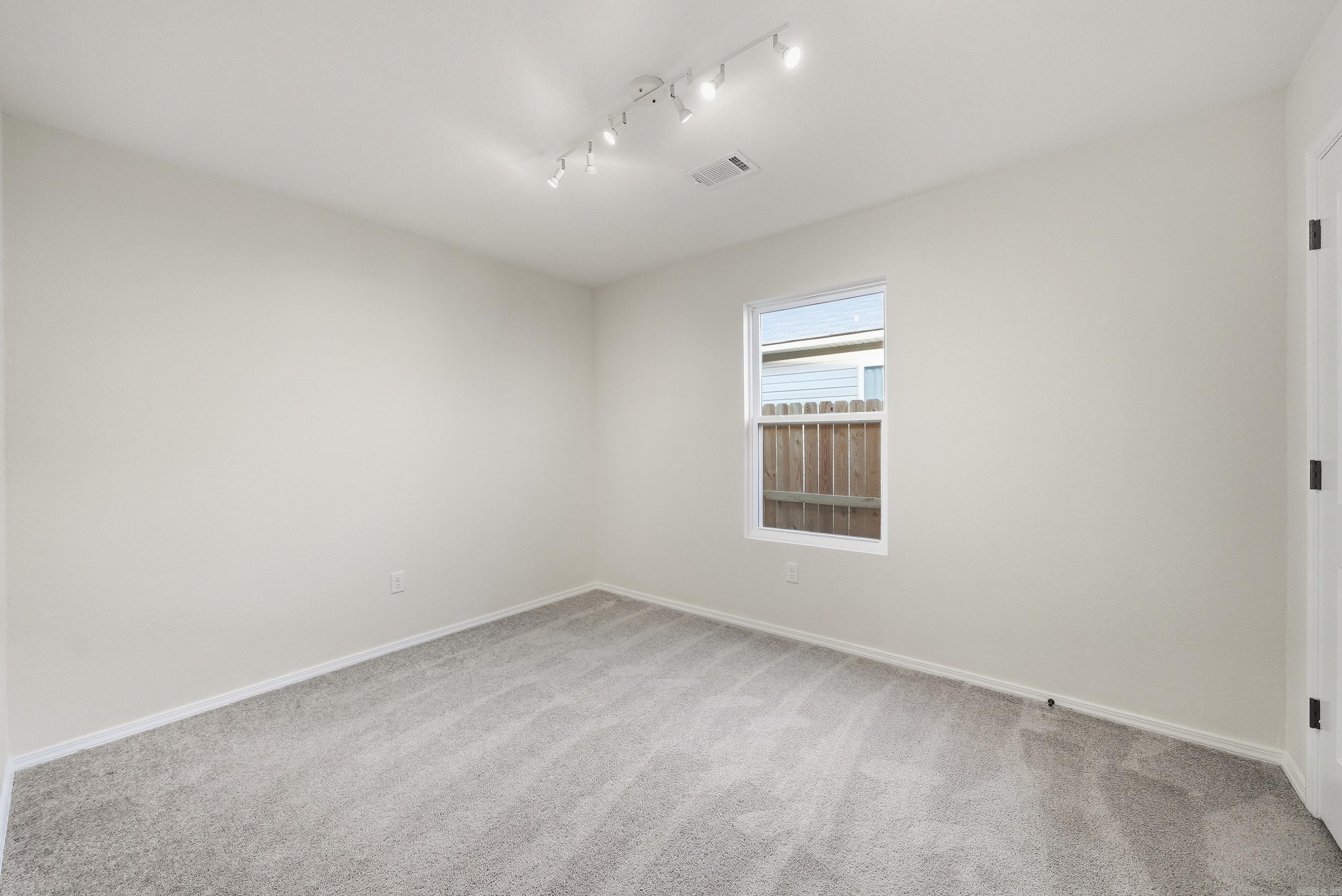 1230 Crotale Street Property Photo 25