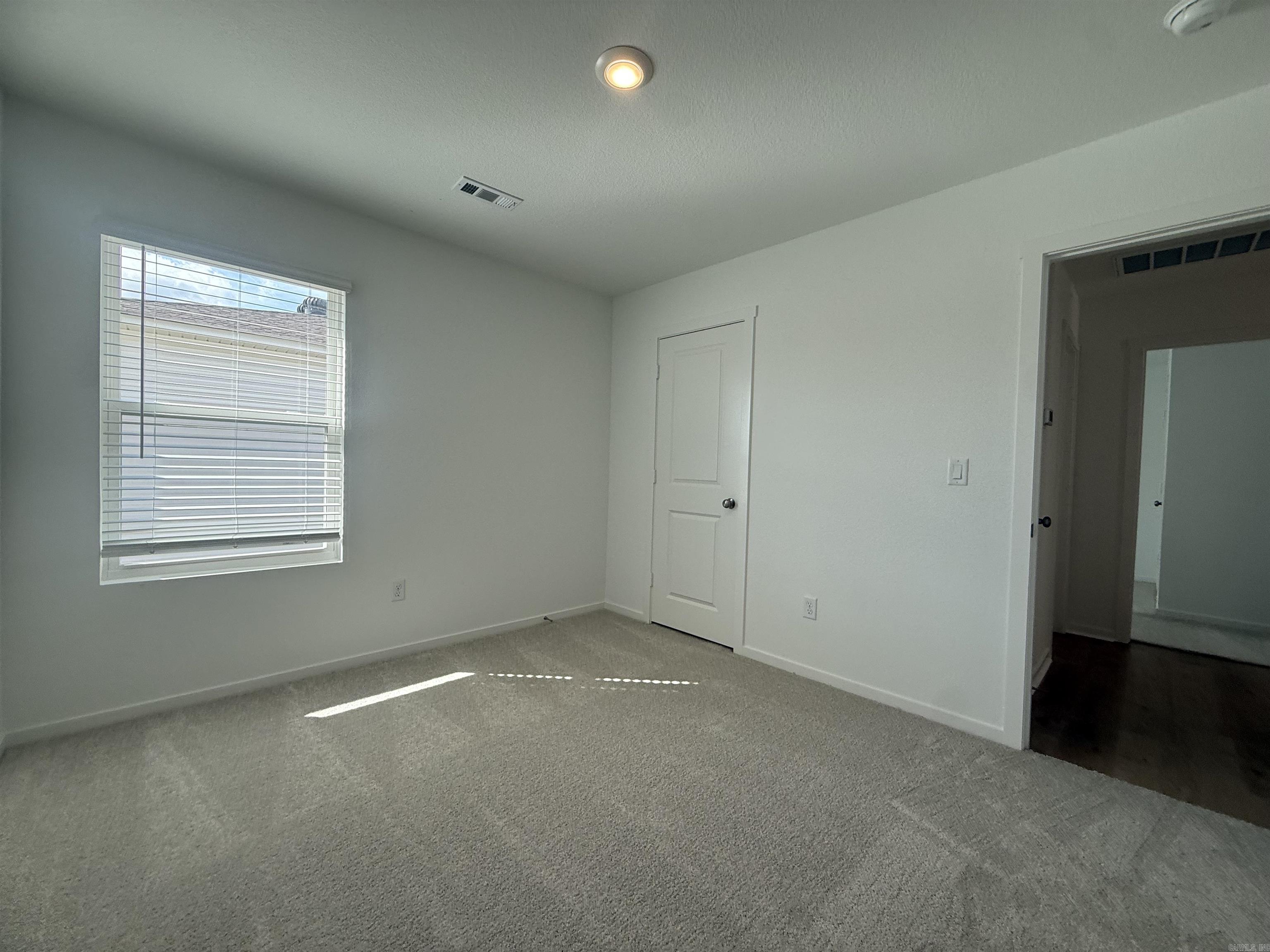 112 Lucy Lane Property Photo 10