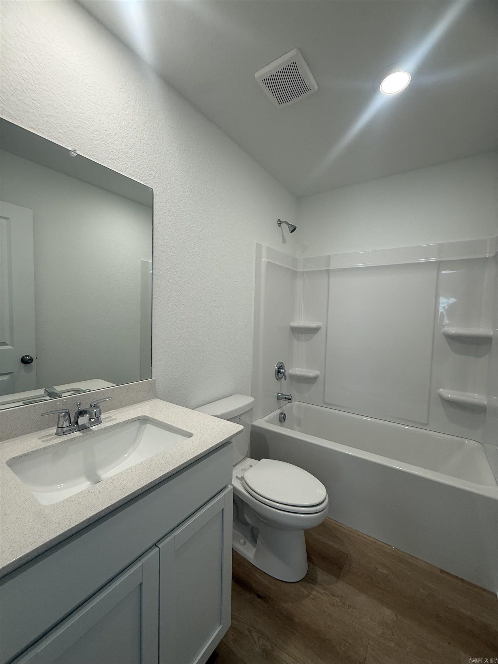 112 Lucy Lane Property Photo 11