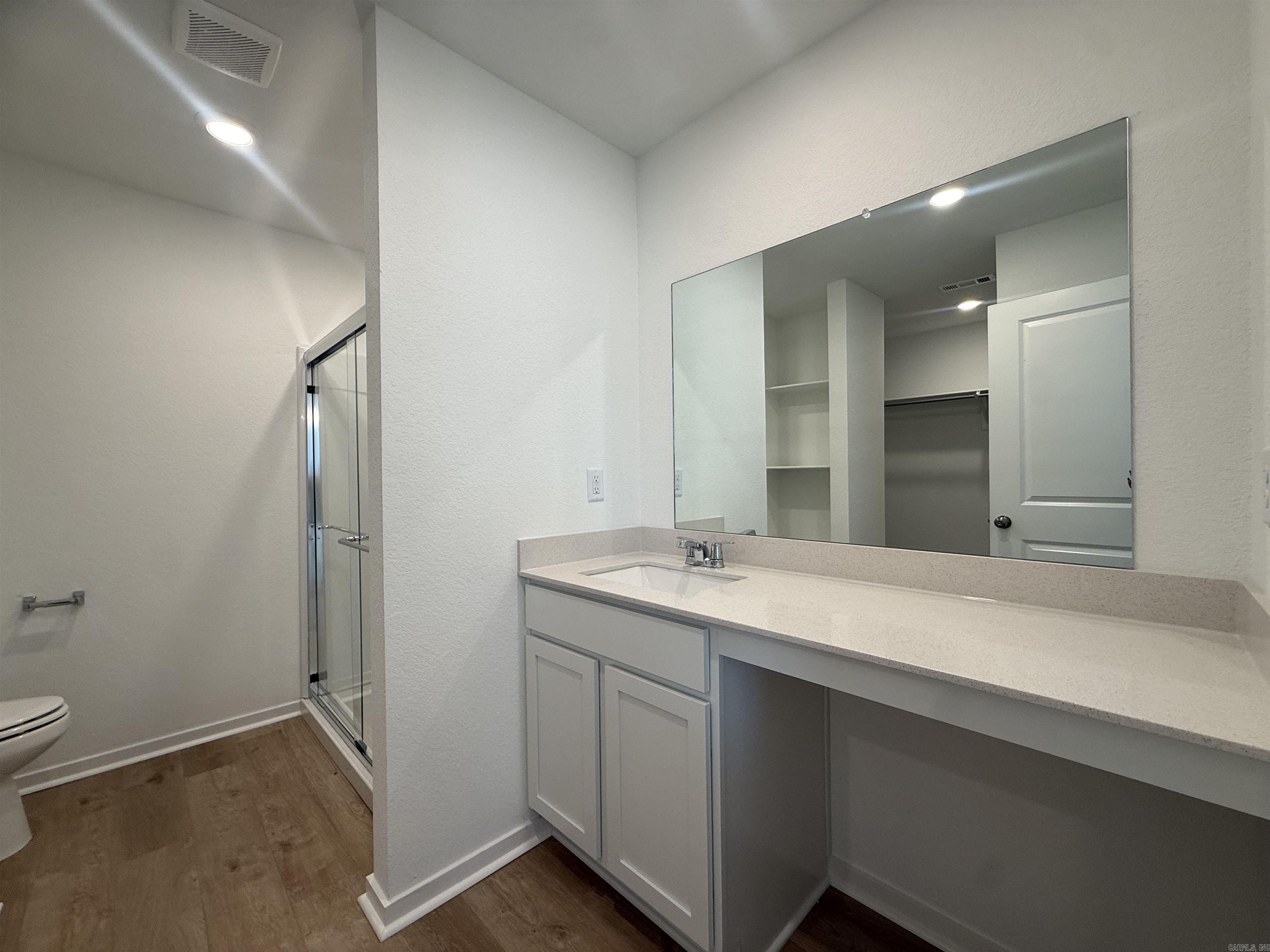 112 Lucy Lane Property Photo 18