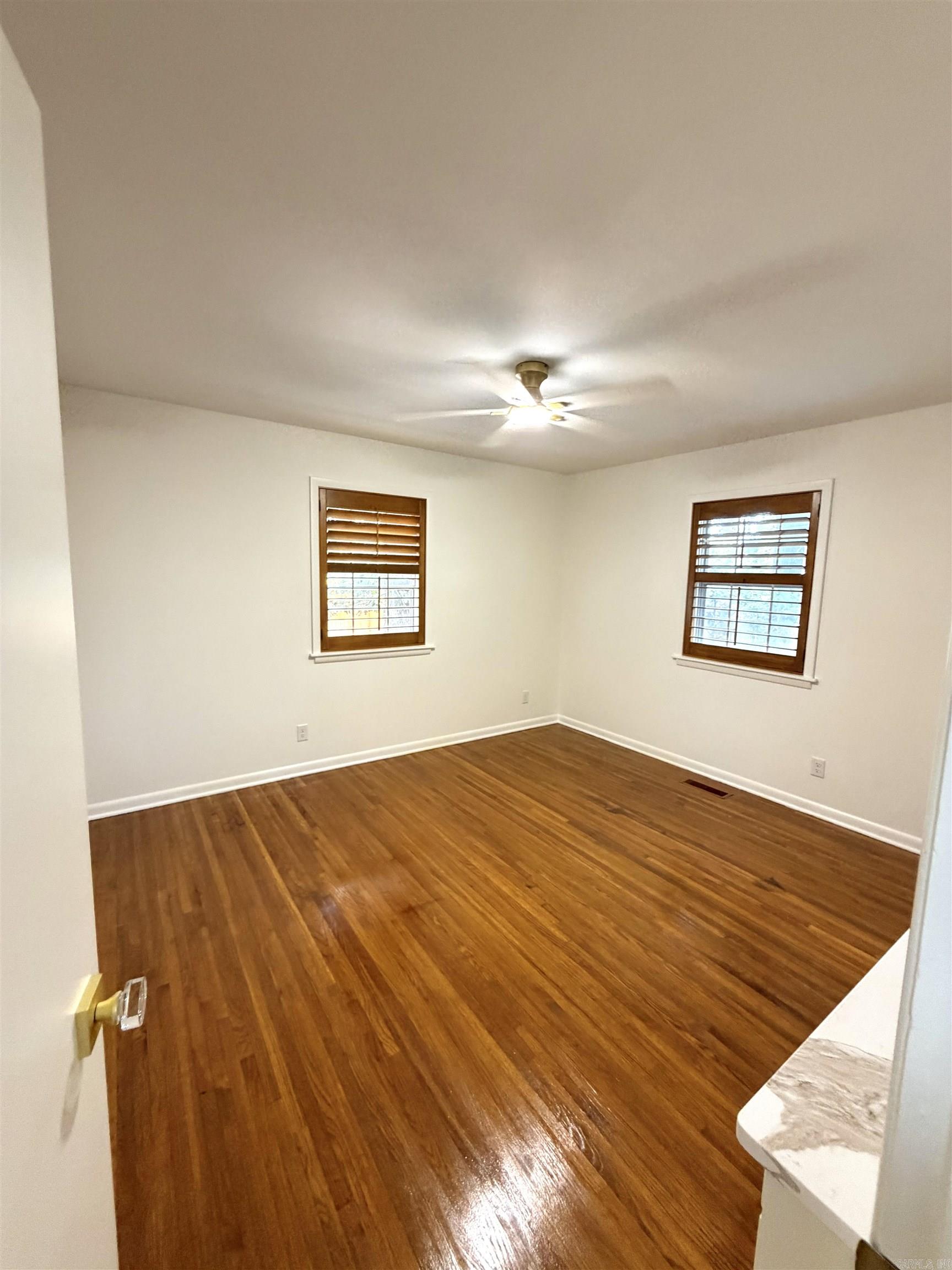 4804 N Locust Street Property Photo 26